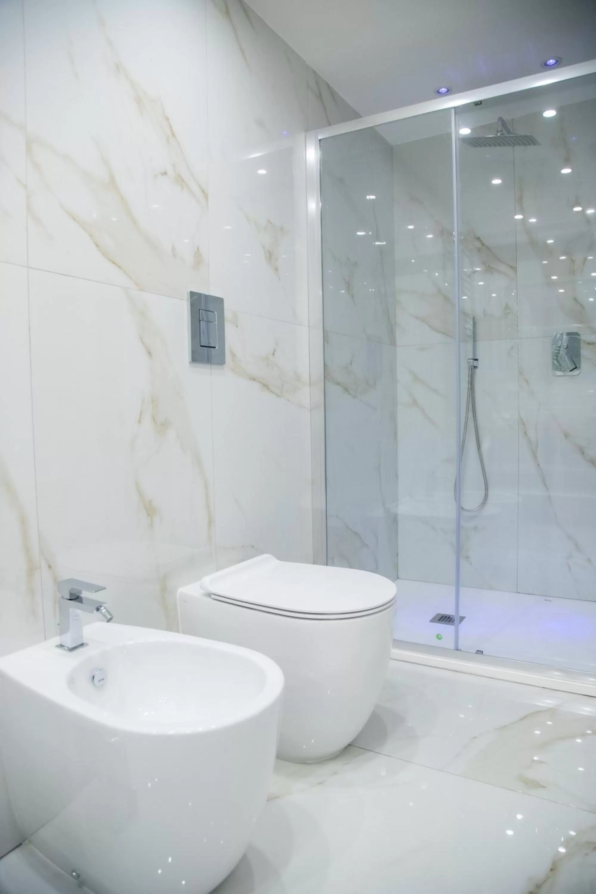 Shower in Gentile Suite Centro Storico
