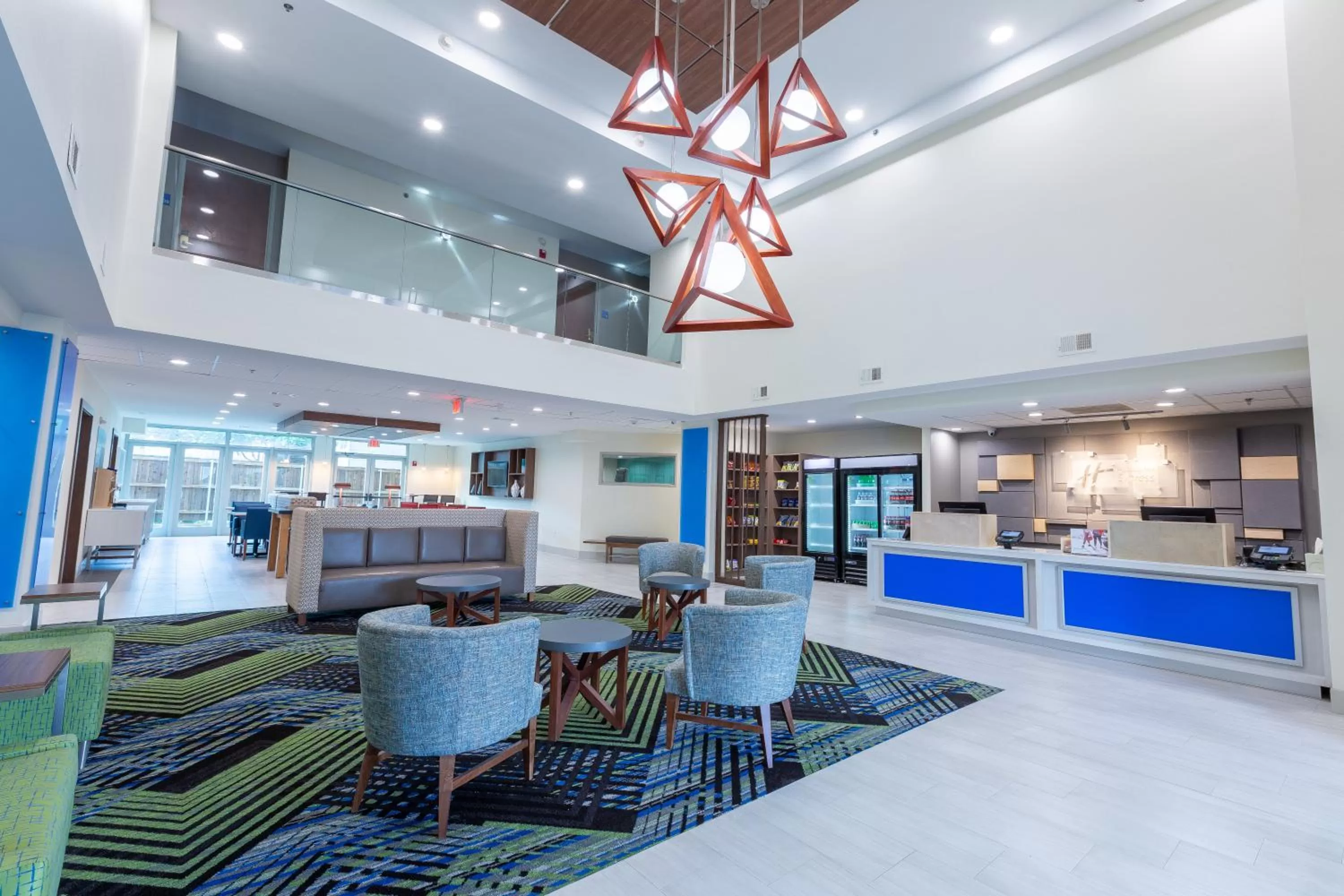 Lobby or reception in Holiday Inn Express & Suites Arlington North – Stadium Area by IHG