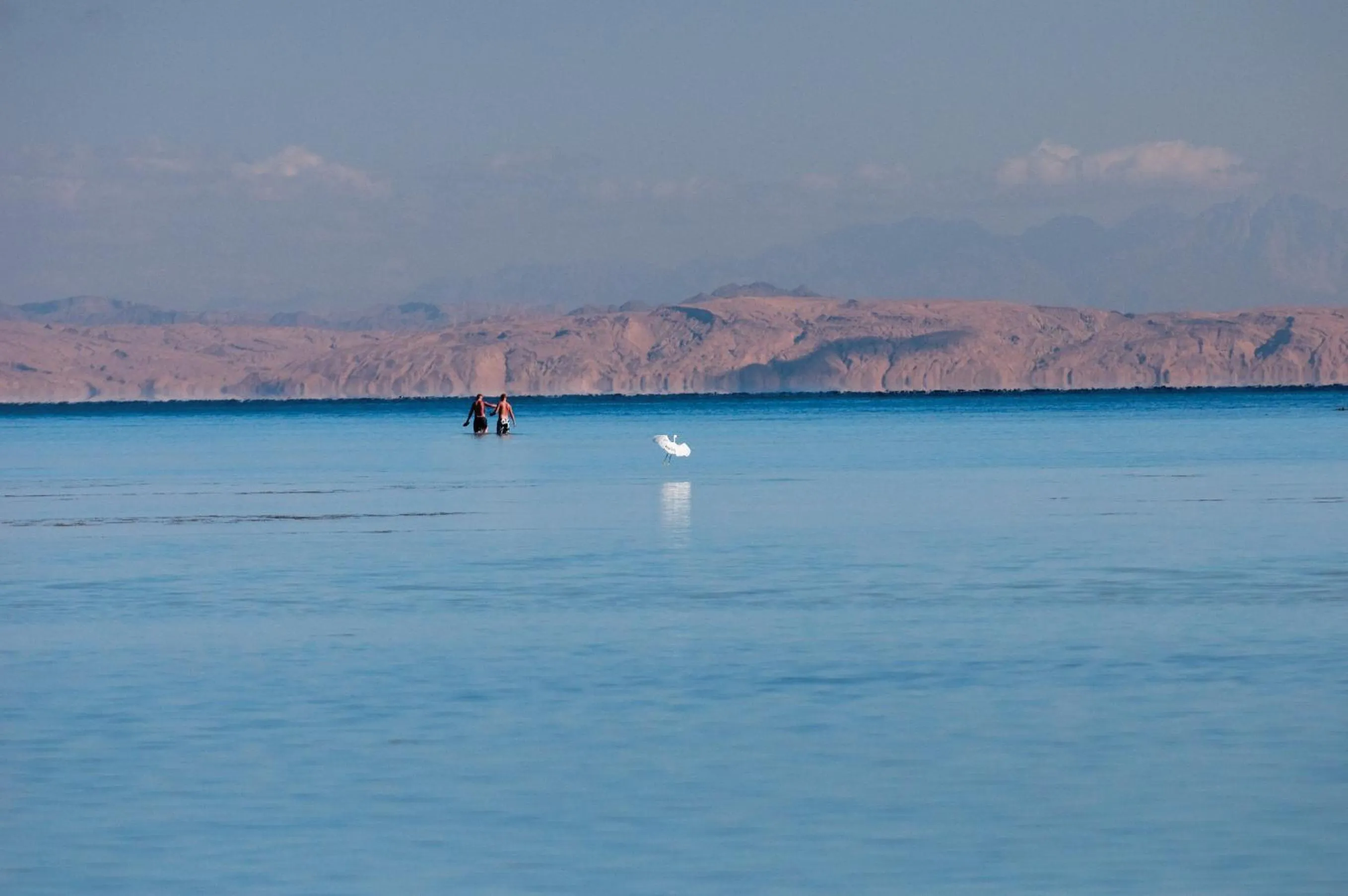 Beach in Amwaj Oyoun Resort