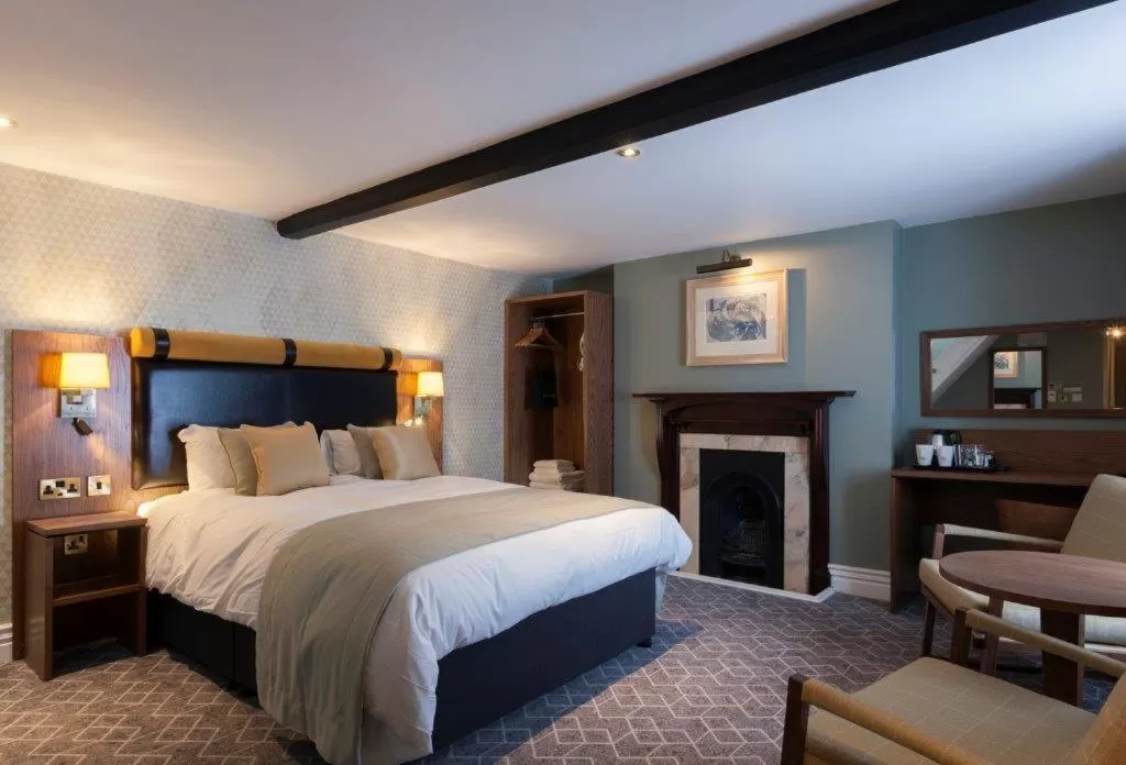 Bed in The Greyhound Wetherspoon