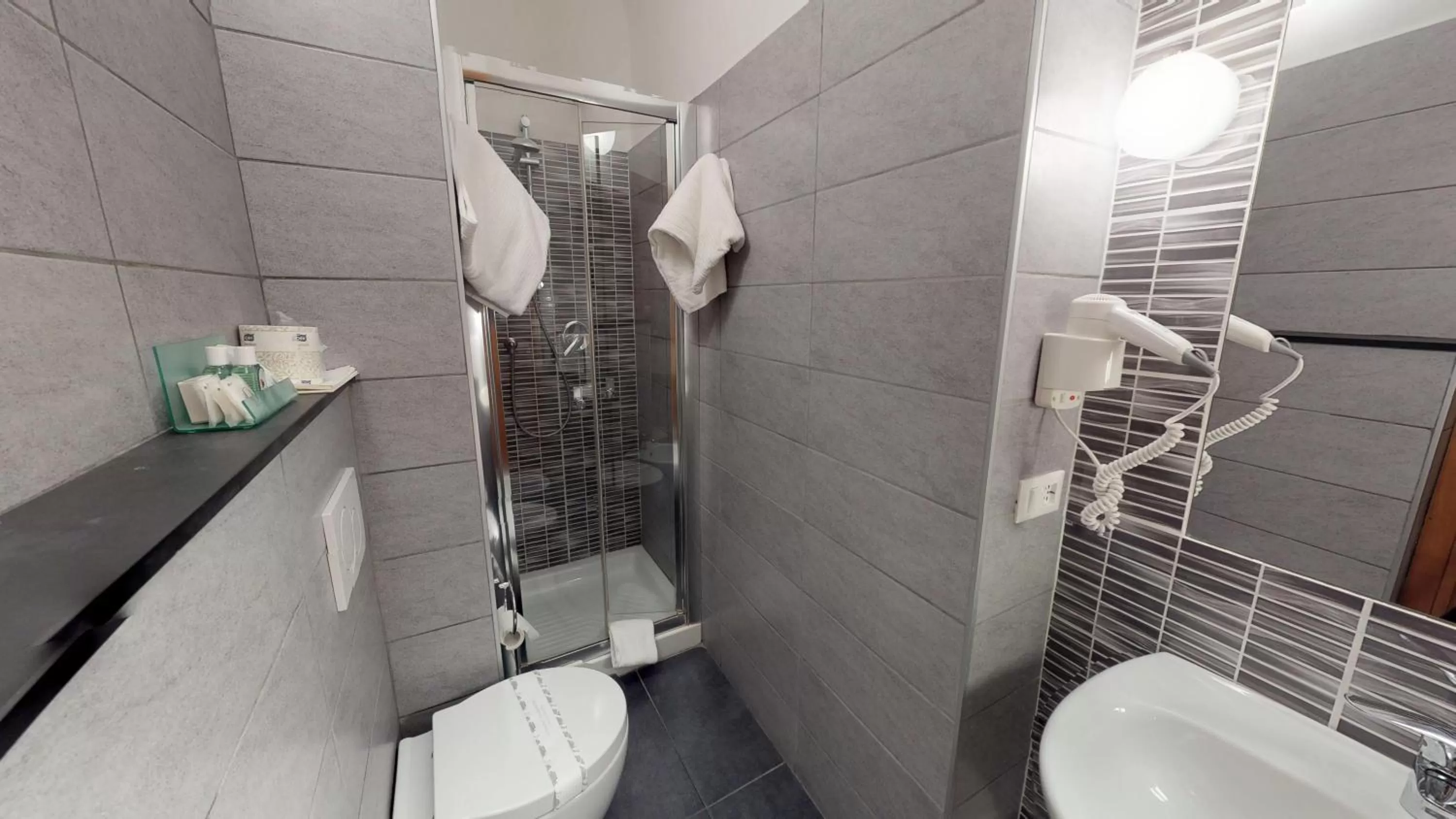 Bathroom in Hotel Helvetia