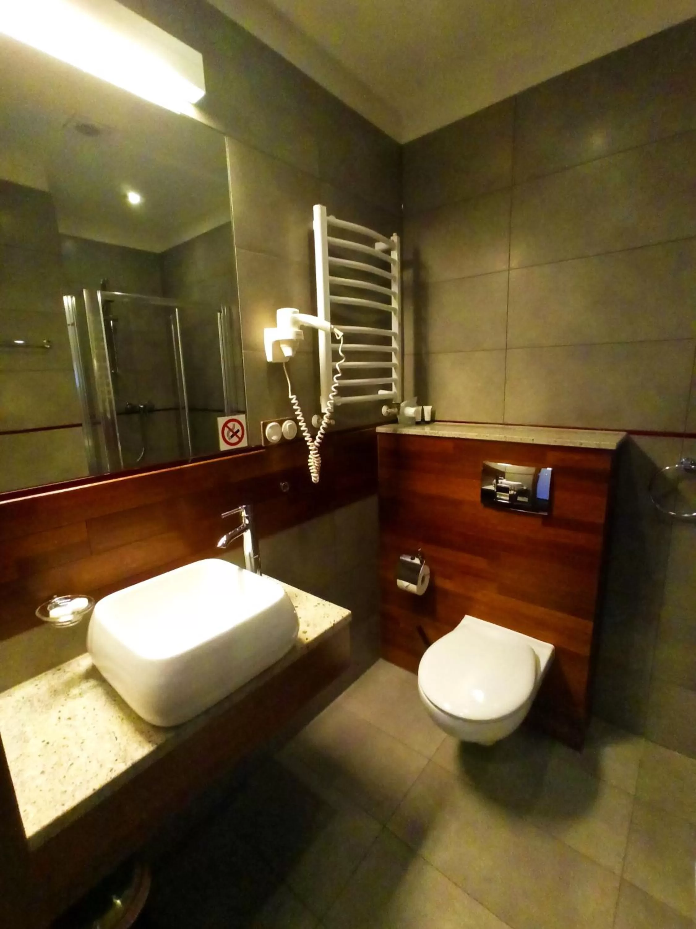 Bathroom in Hotel Modus