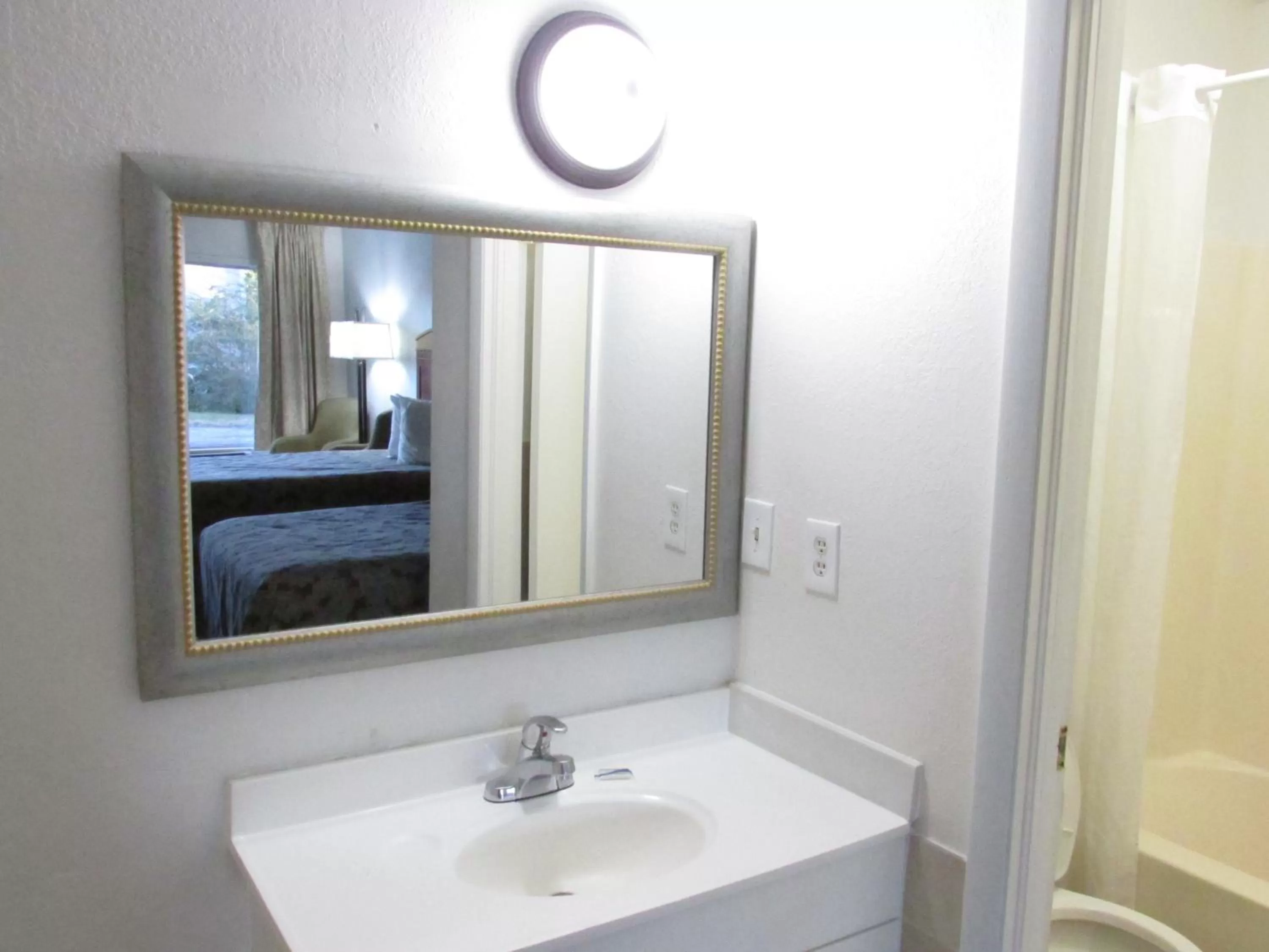 Parsons Inn and Extended Stay