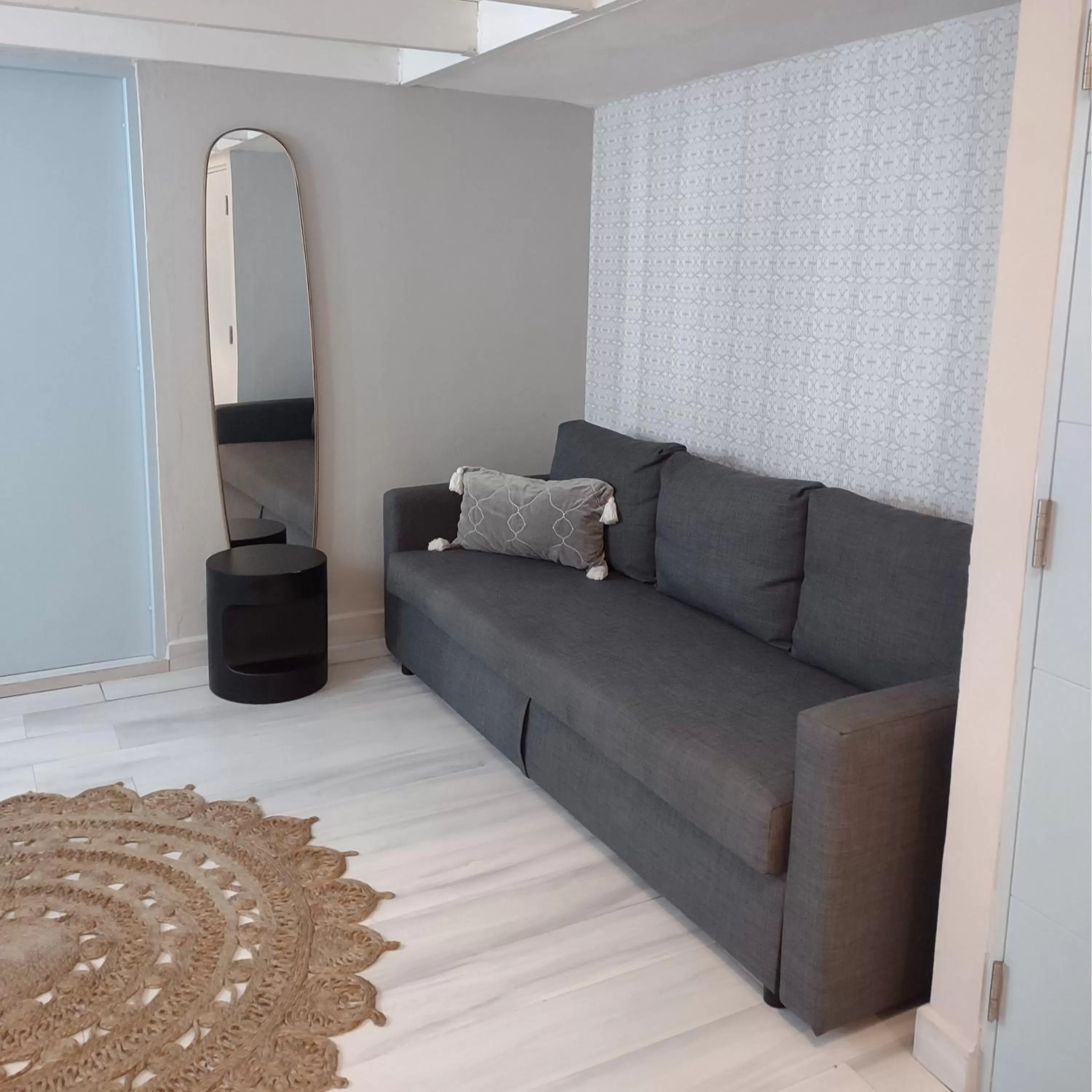 Trópica Beach Hotel