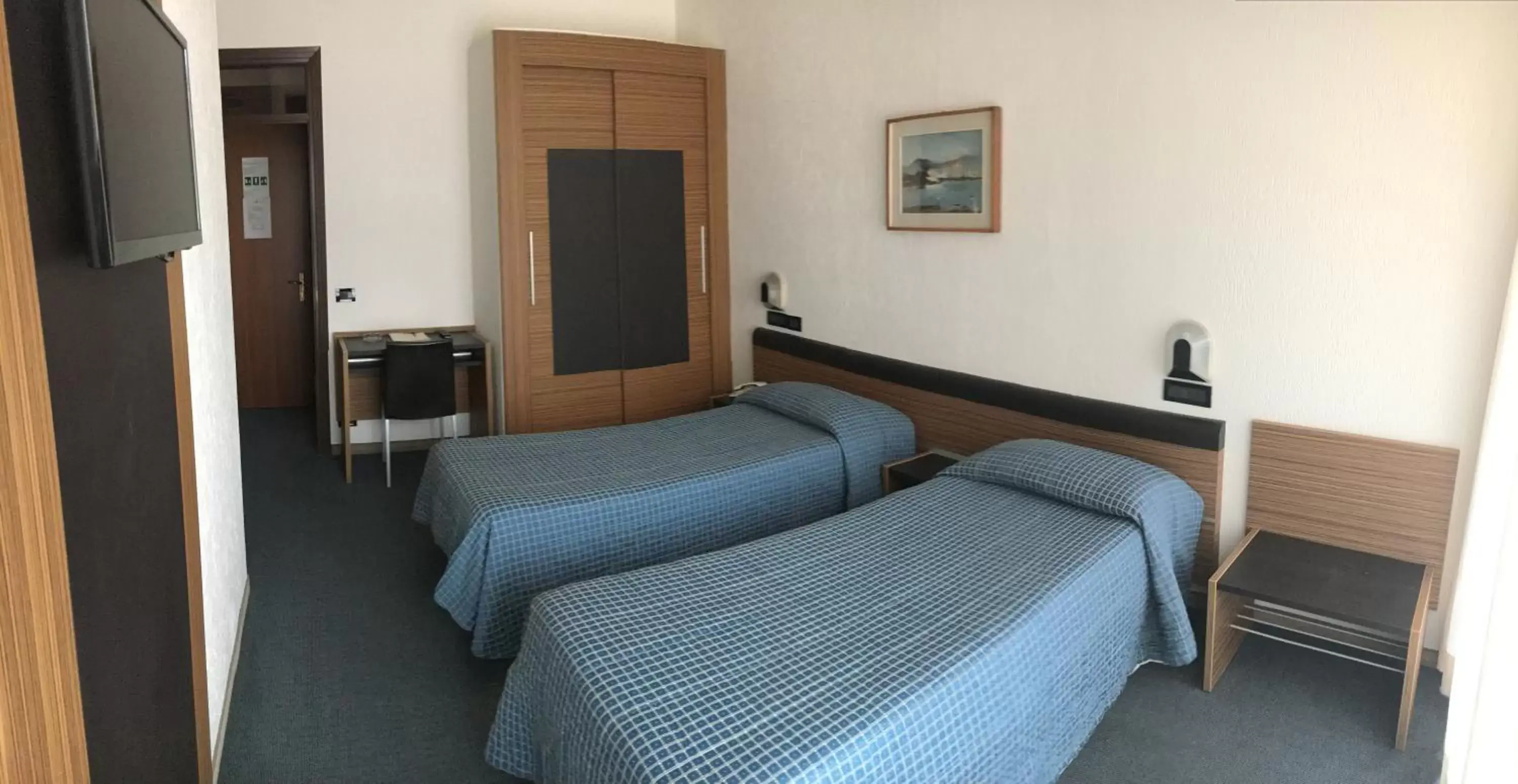 Twin Room in Albergo Valle d'Oro Twin Room in Albergo Valle d'Oro