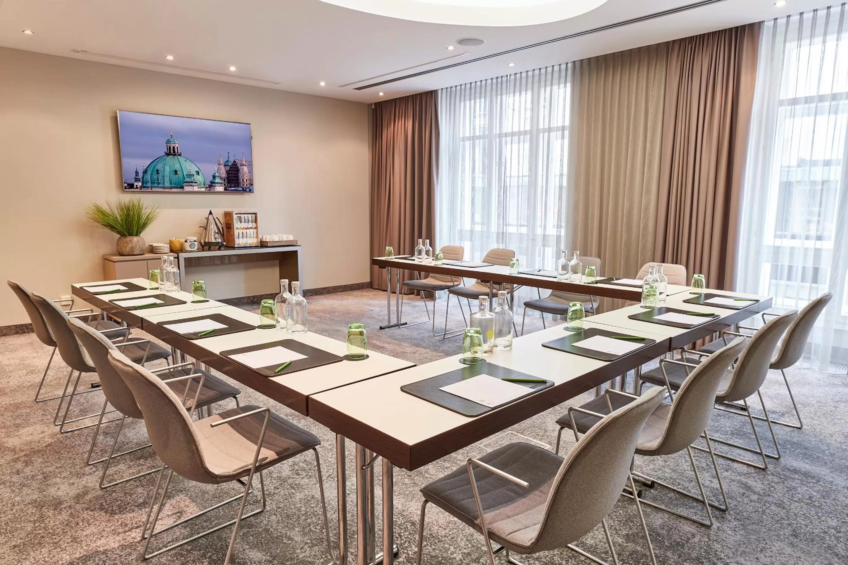 Meeting/conference room in Steigenberger Hotel Herrenhof