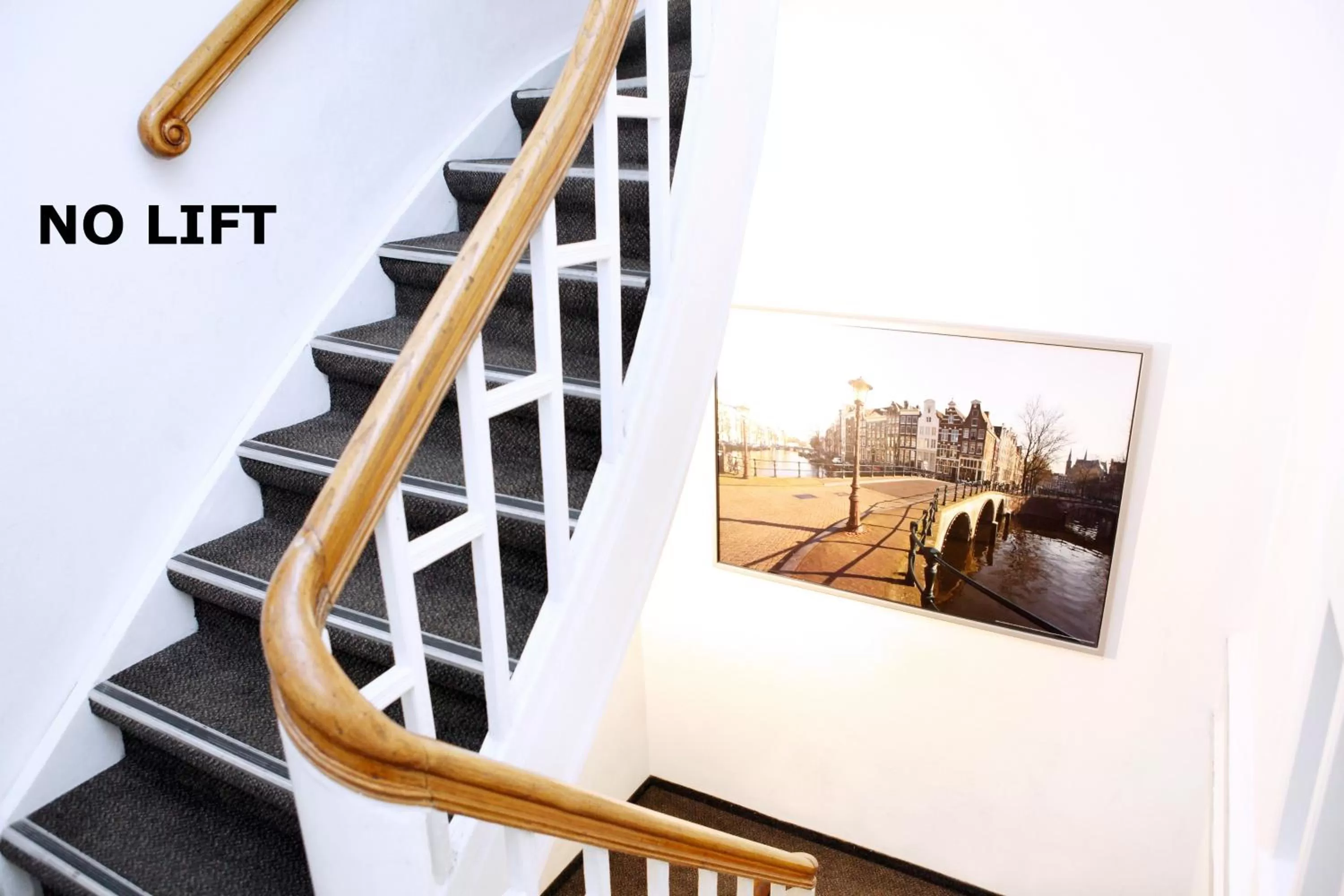 Property building in Hotel De Gerstekorrel