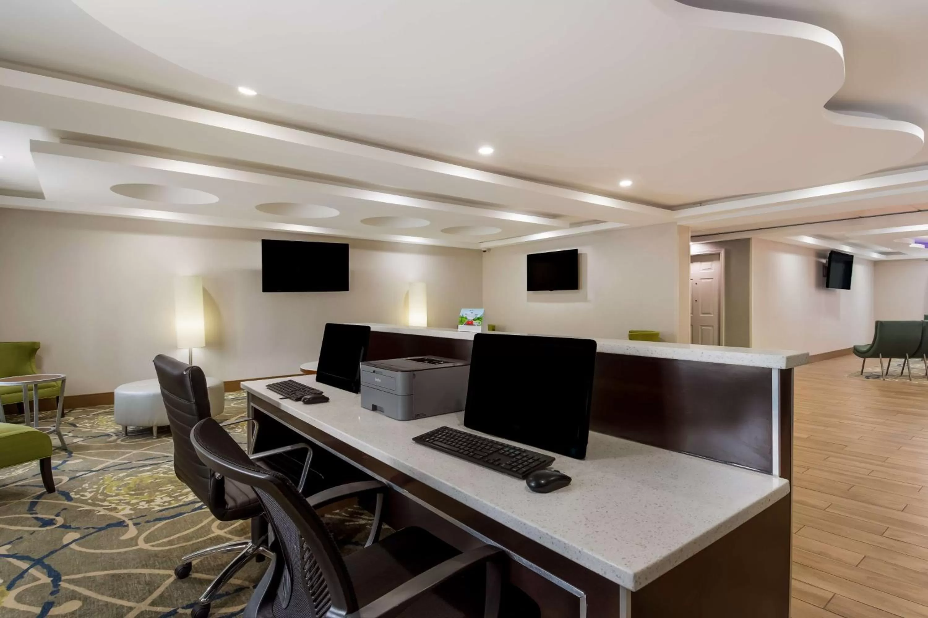 Business facilities in Milford Inn