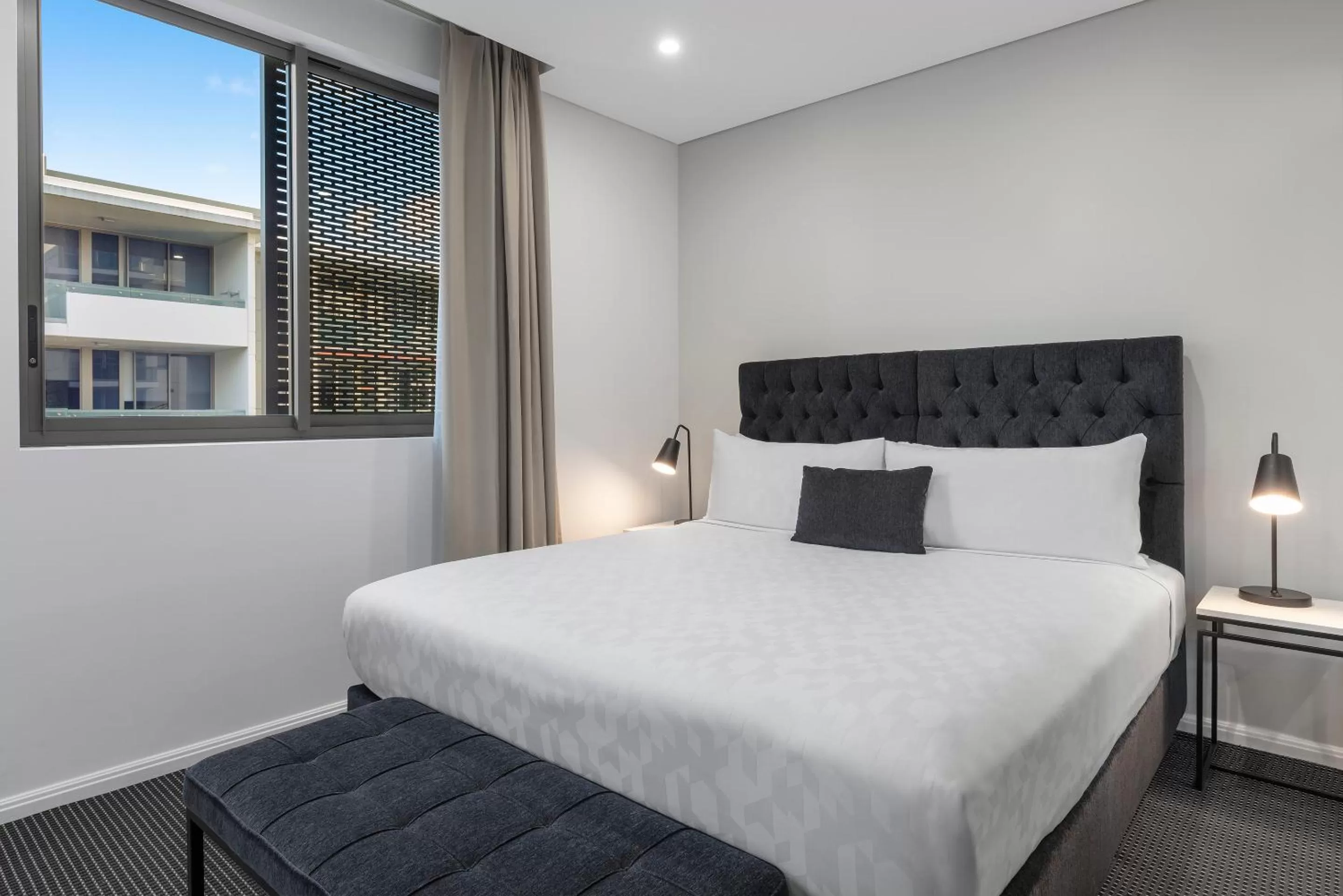 Bedroom, Bed in Meriton Suites North Ryde