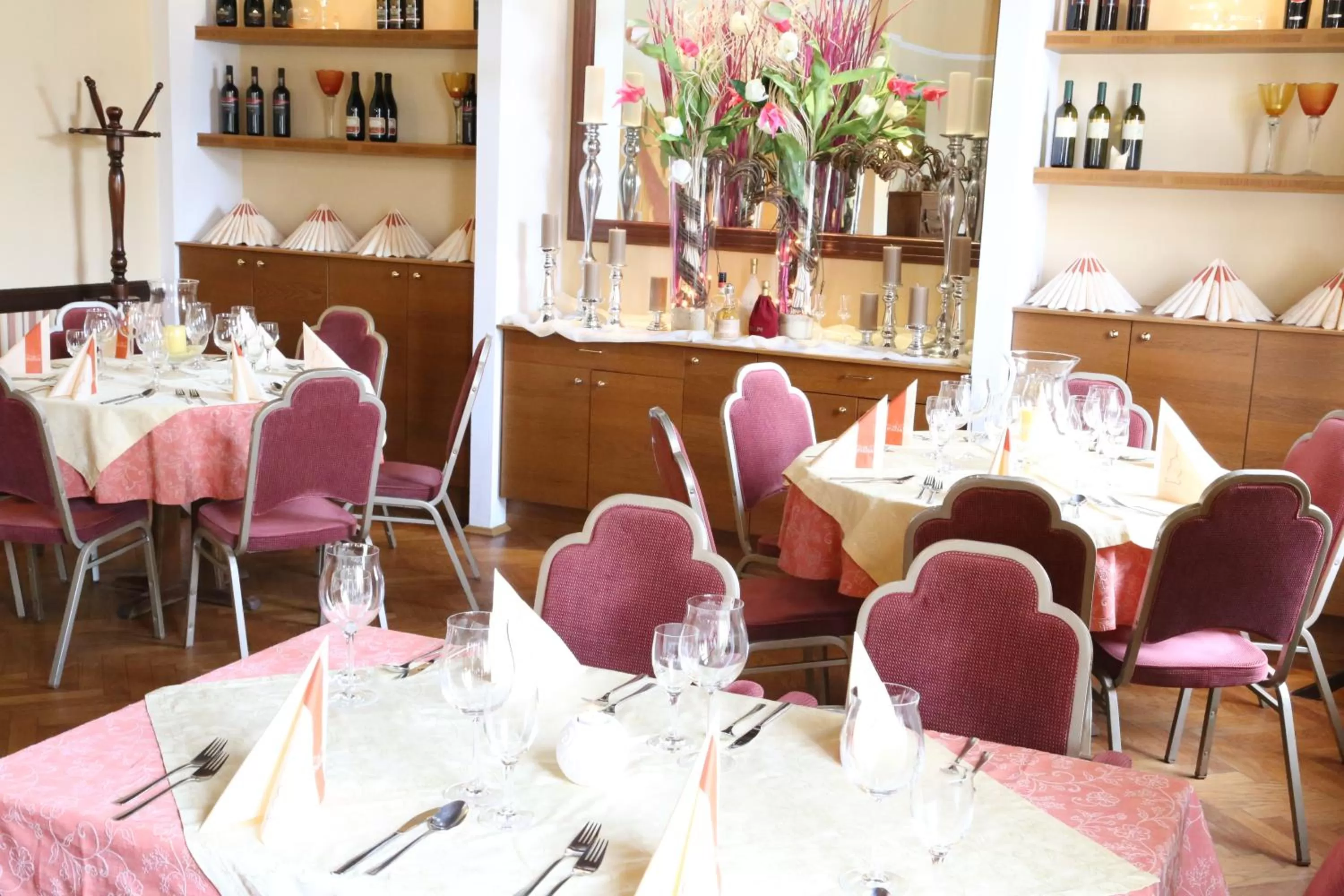 Restaurant/Places to Eat in In Piazza