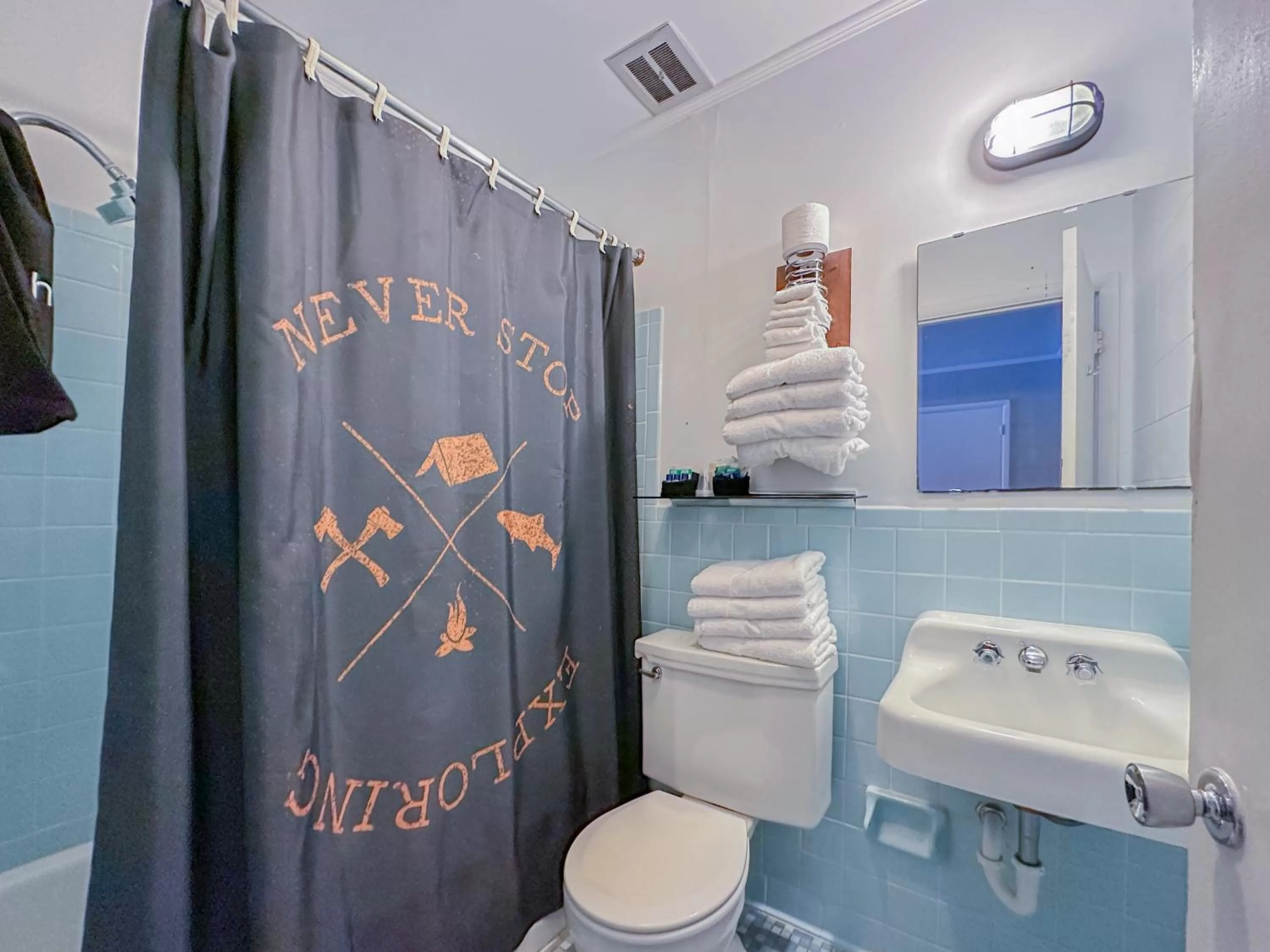 Shower in The Wanderoo Lodge