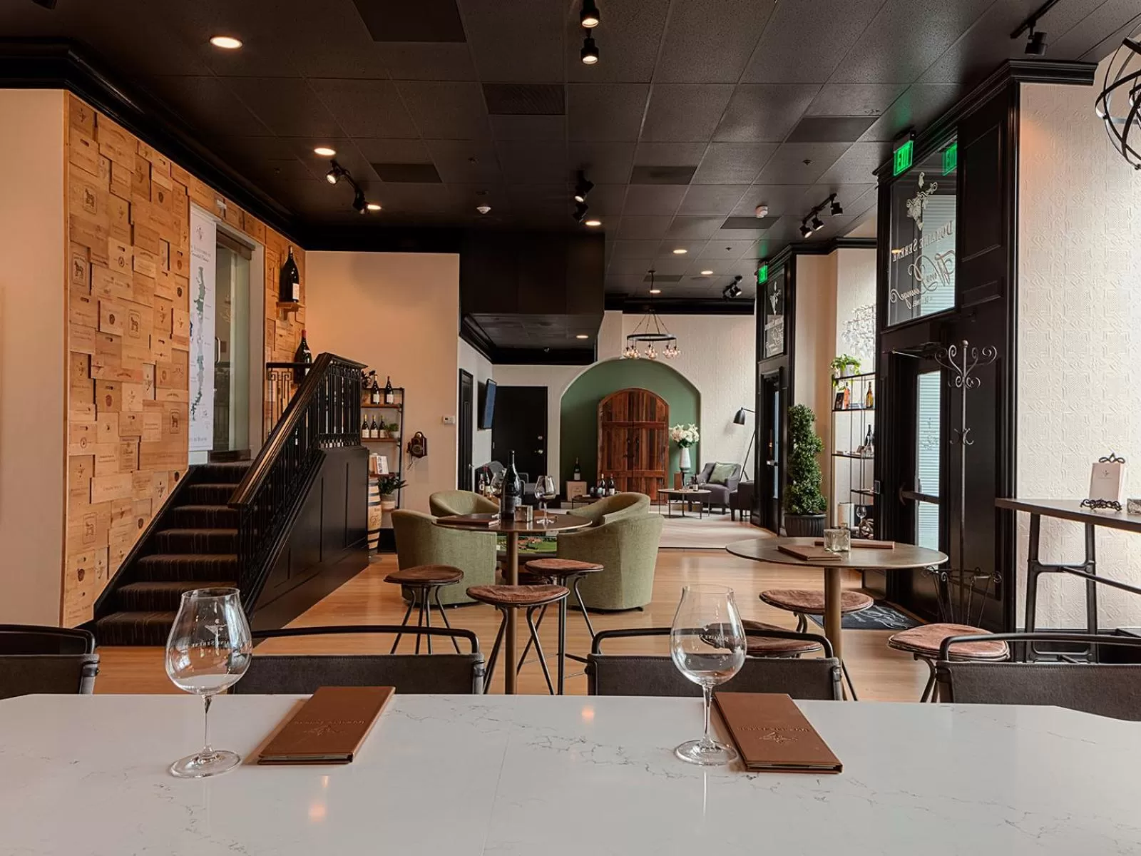 Lounge or bar in Sentinel Hotel