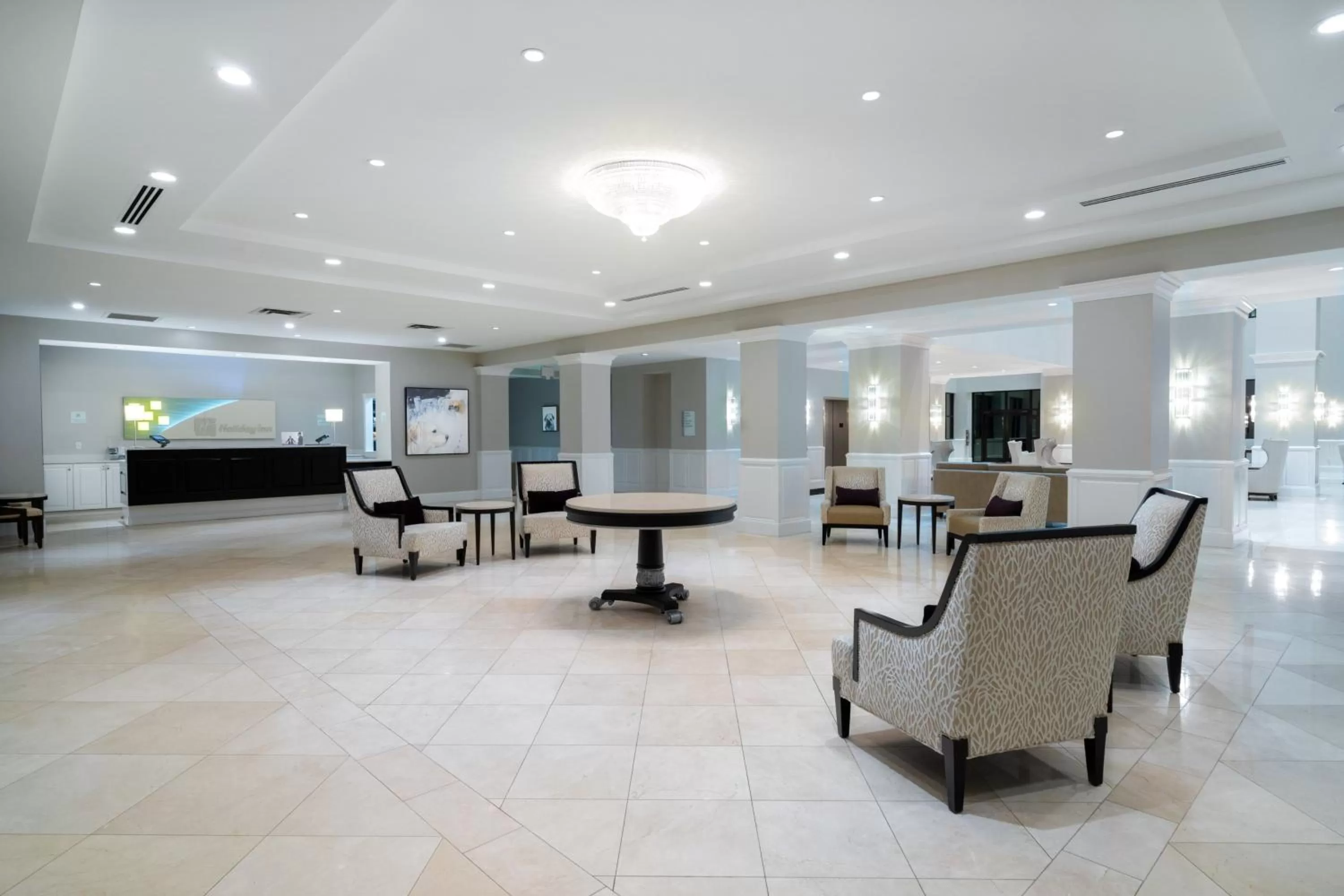 Property building in Holiday Inn Wilmington by IHG