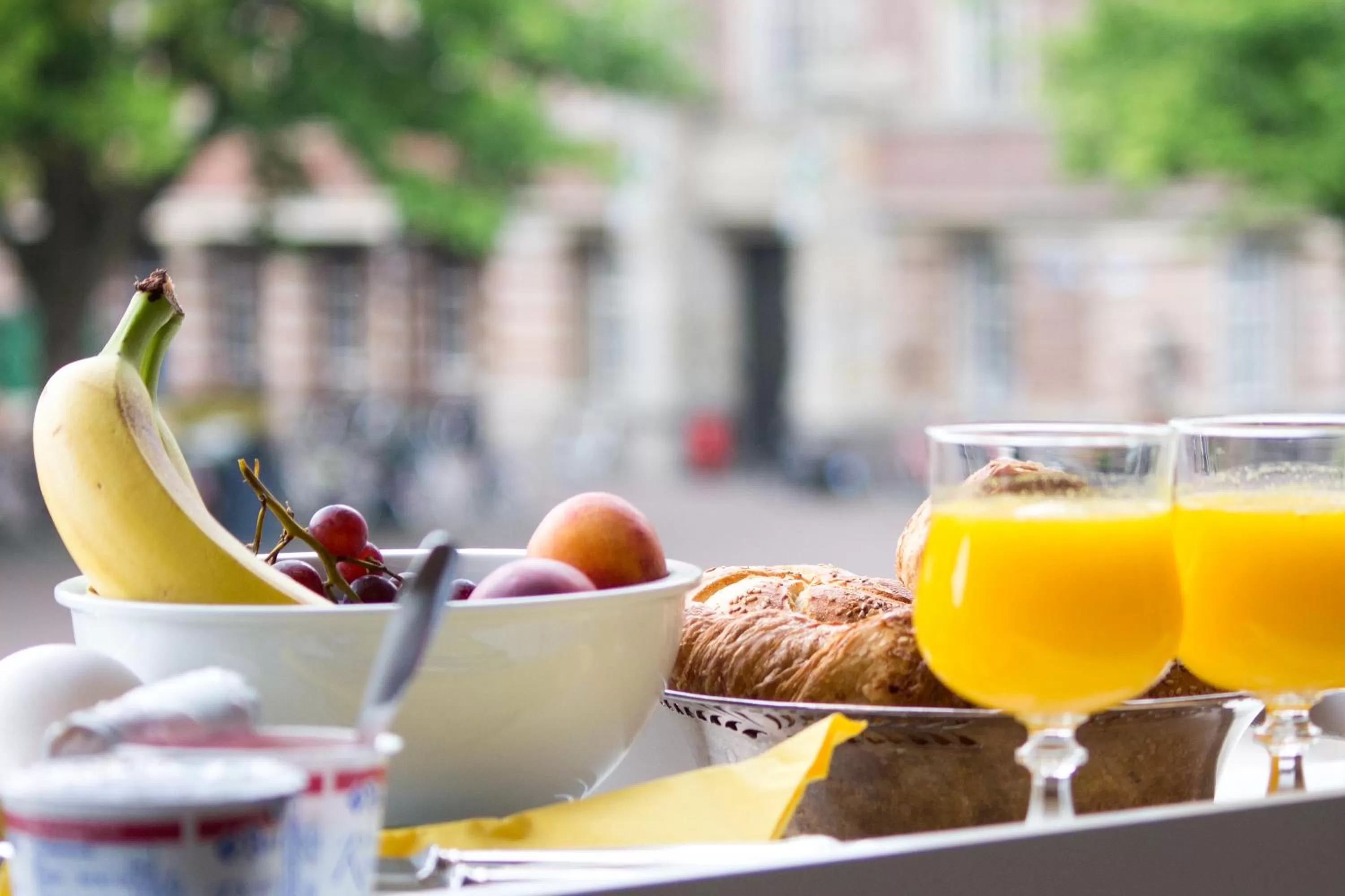 Property building in NR22 Leiden