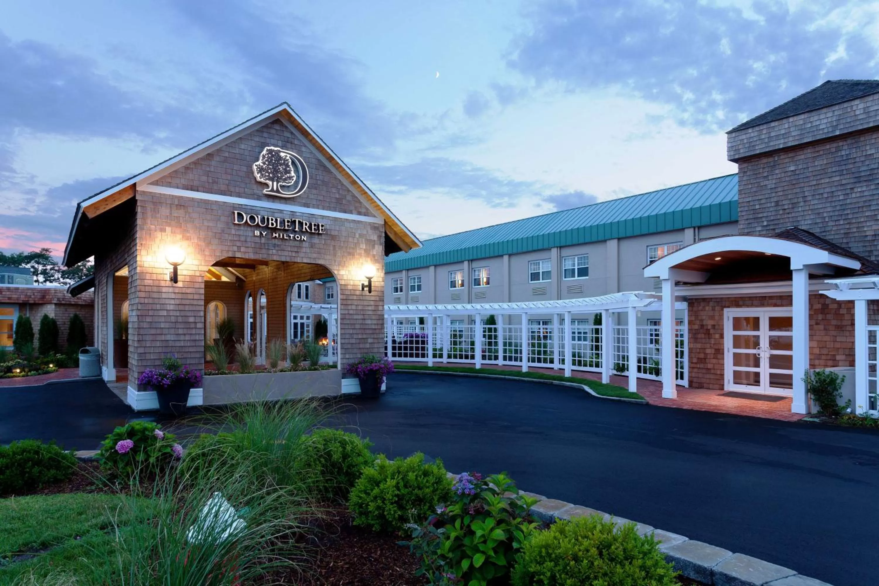 Property building in DoubleTree by Hilton Cape Cod - Hyannis