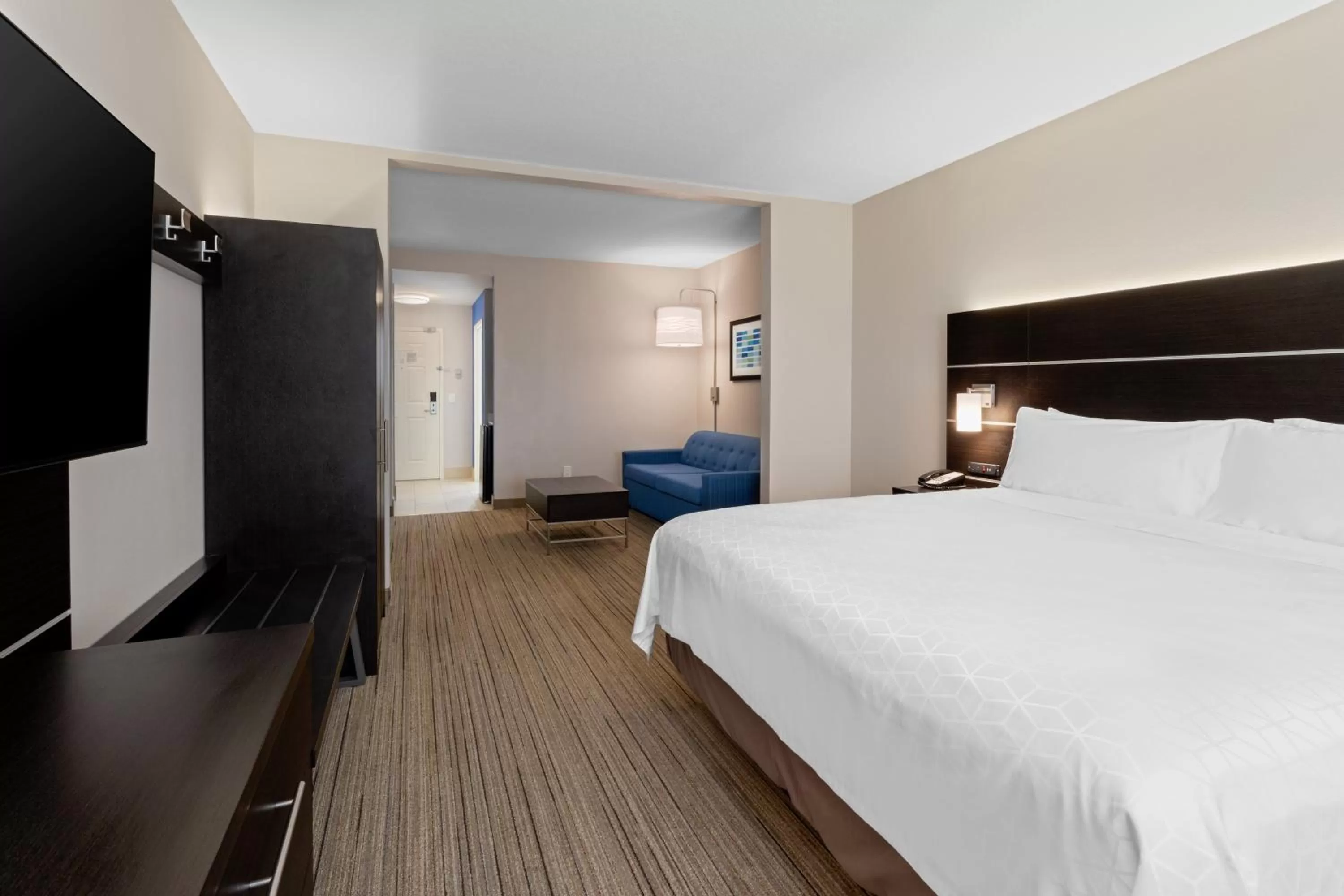 Bedroom, Bed in Holiday Inn Express & Suites Lake Placid by IHG