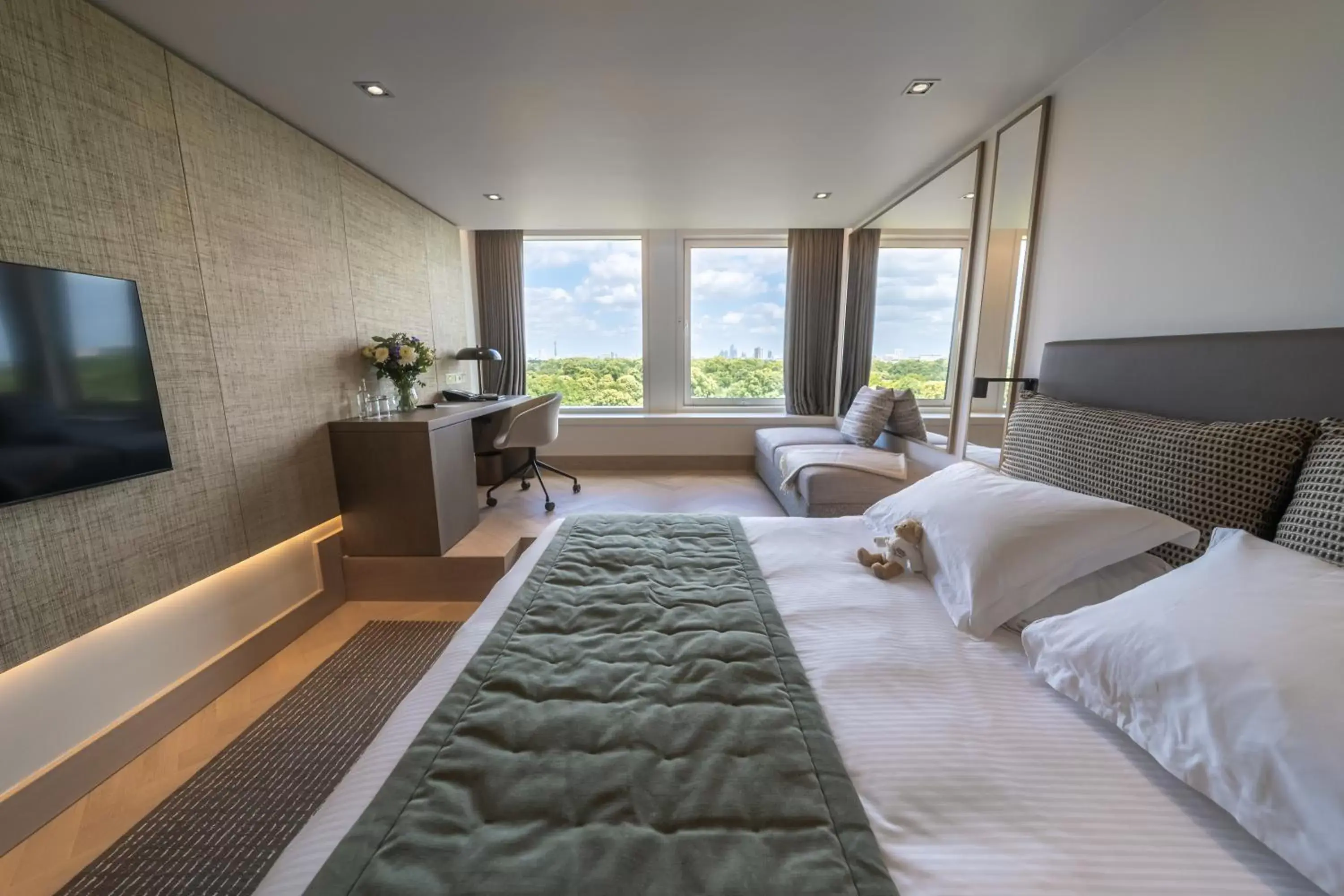 Royal Garden Hotel Royal Garden Hotel