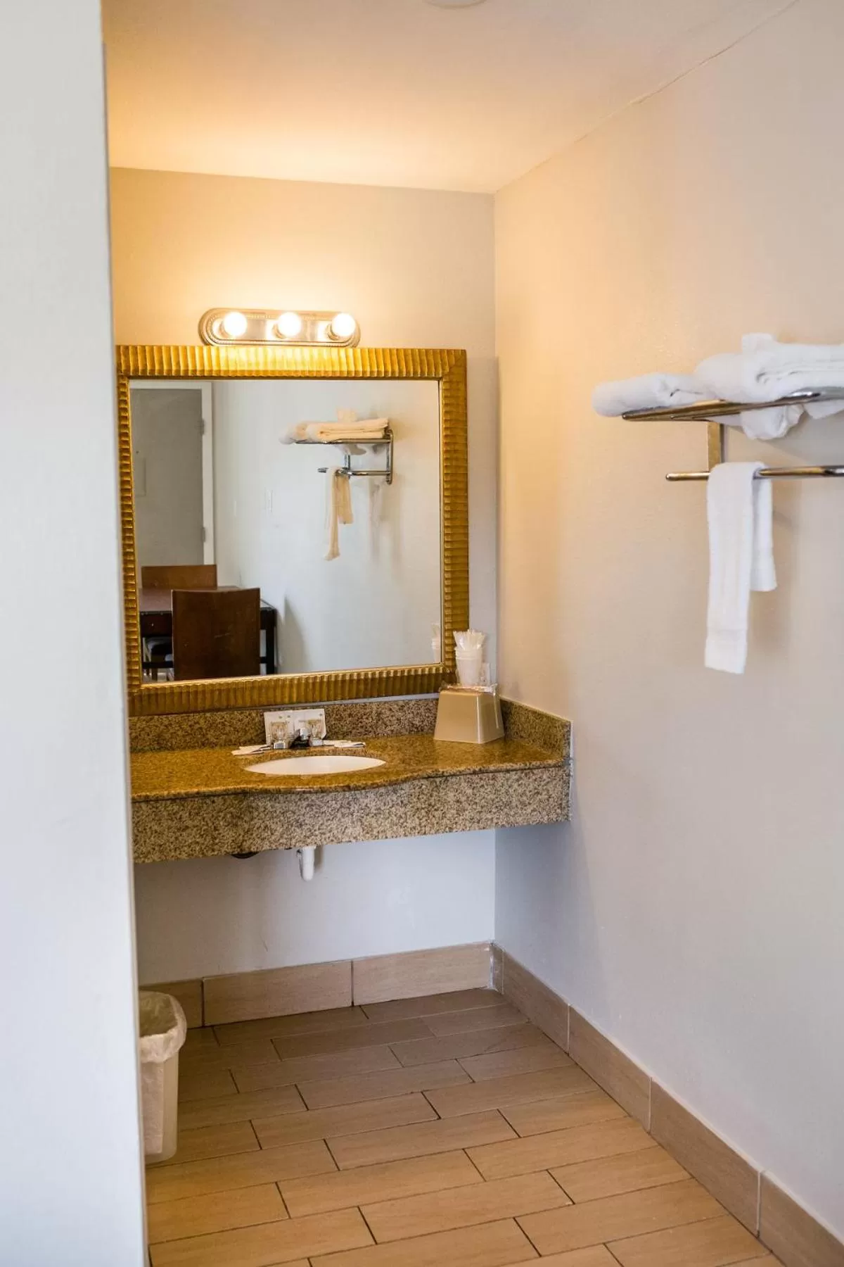 Merit Inn and Suites