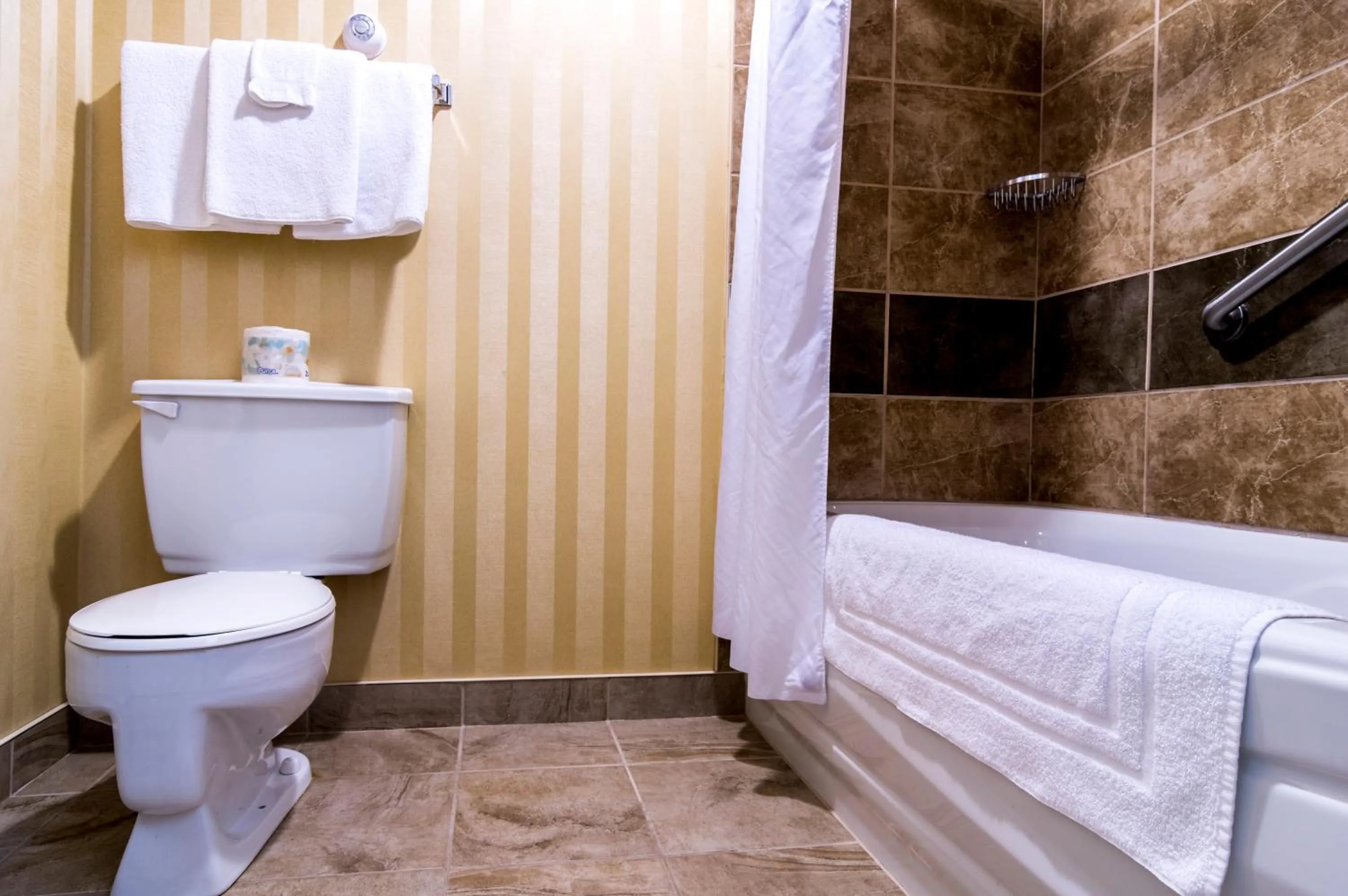 Sinbads Hotel & Suites