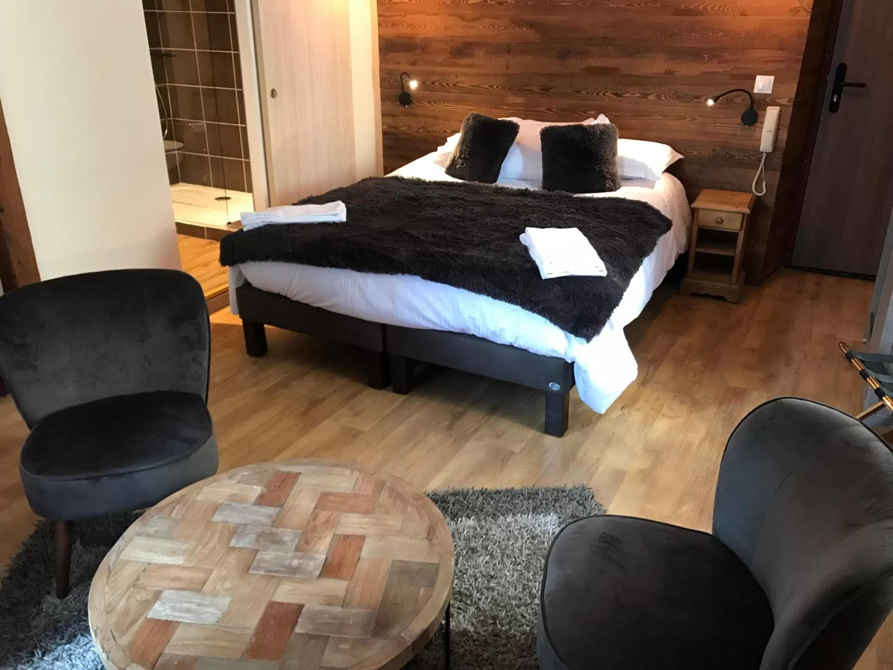 Bed in Auberge de la Paix