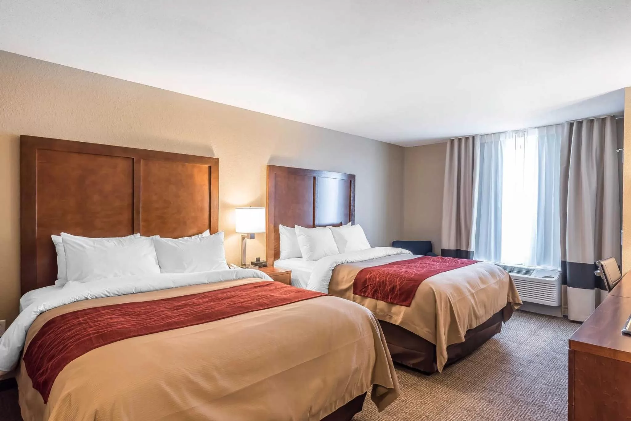 Property building, Bed in Comfort Inn & Suites Sidney I-80