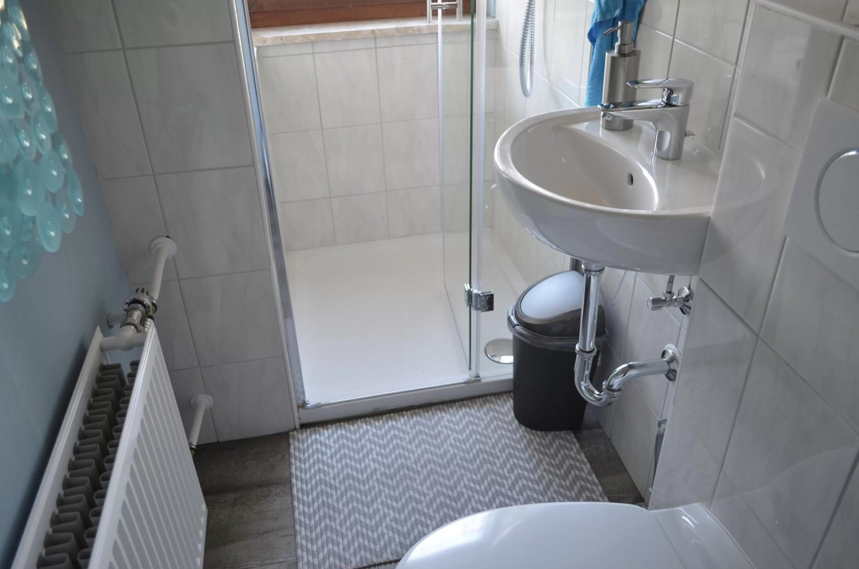 Shower in Sunrise B&B Hellenthal