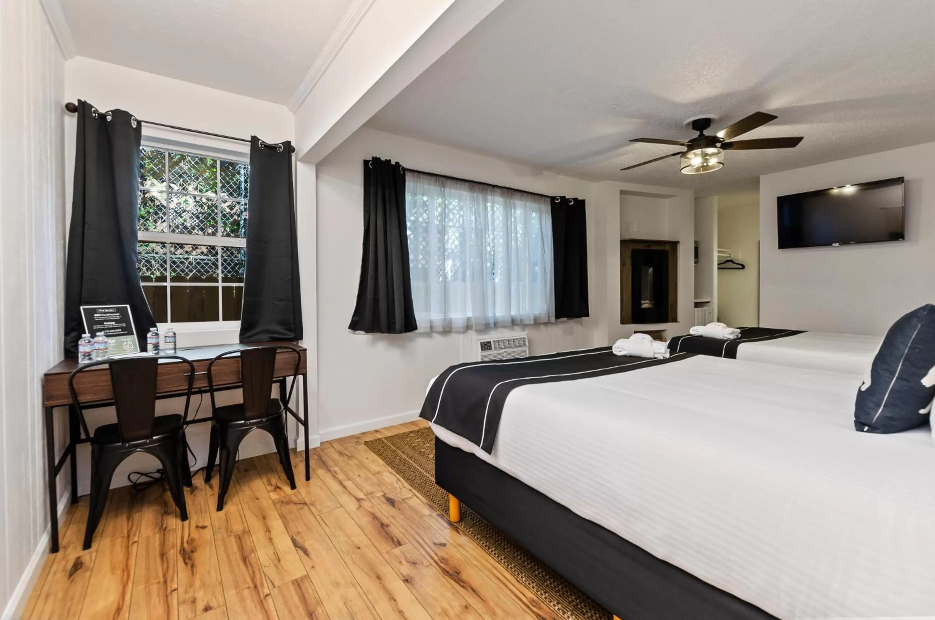 Bed in The Jeffrey Hotel