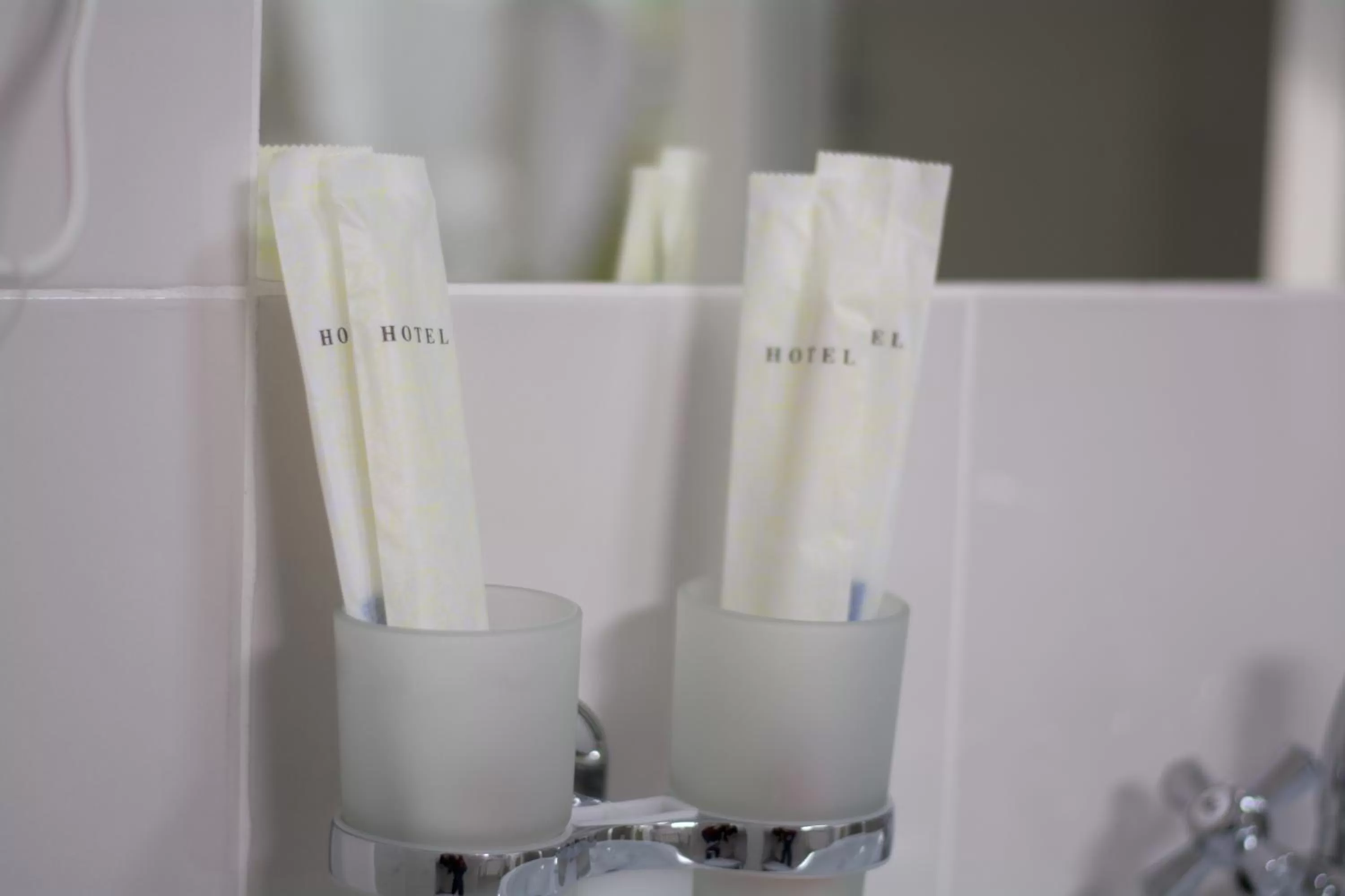 Text overlay in UYUTNYY DOM