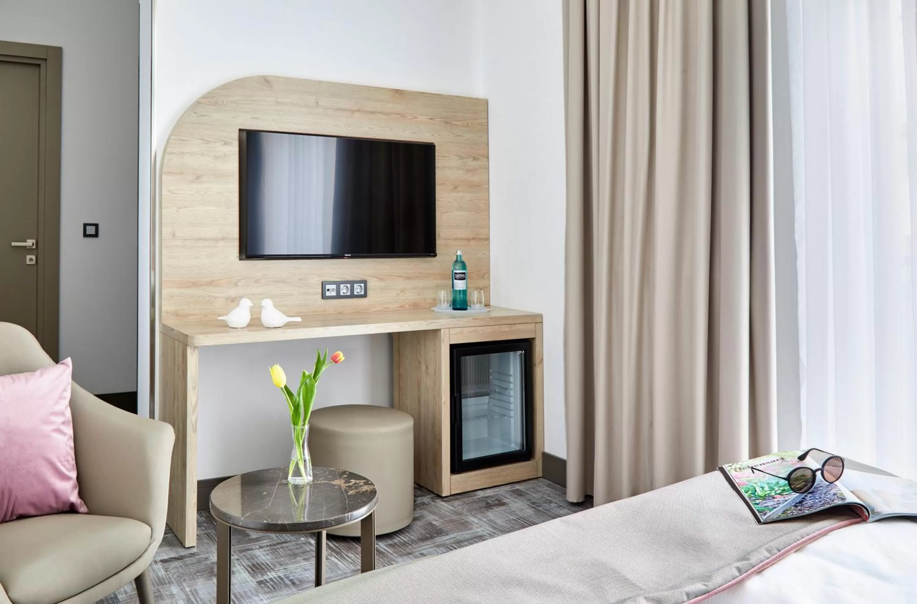 TV and multimedia, Bed in Hotel Kaiserhof