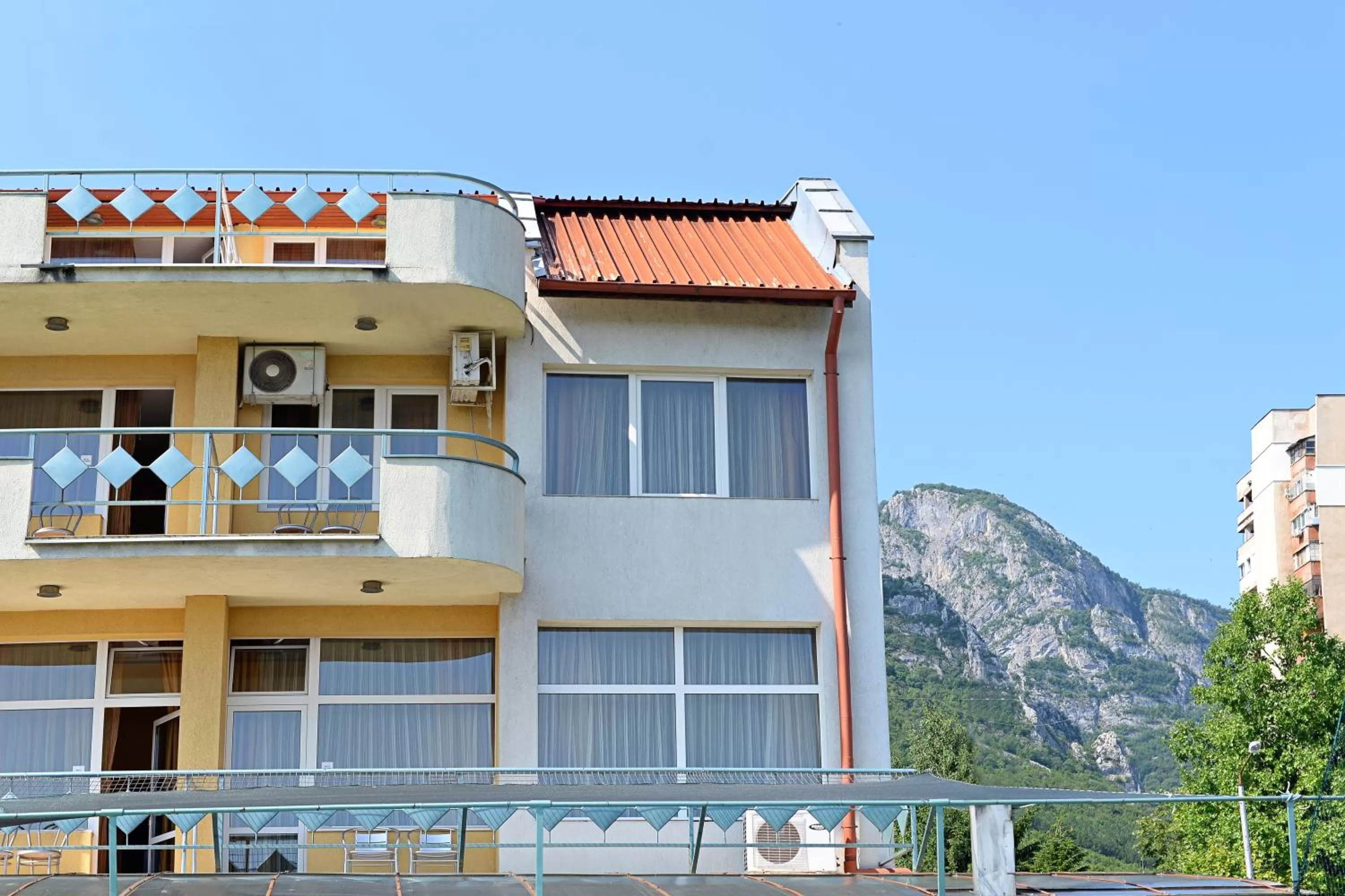 Facade/entrance, Property Building in Family Art-Hotel Zora