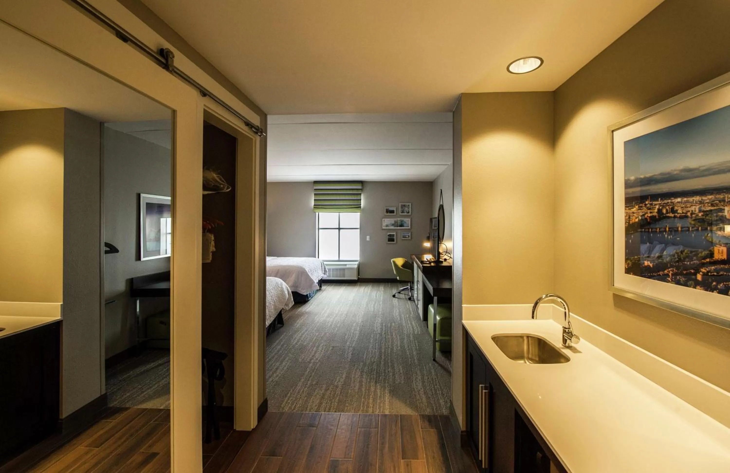 Bedroom, Bed in Hampton Inn & Suites/Foxborough/Mansfield