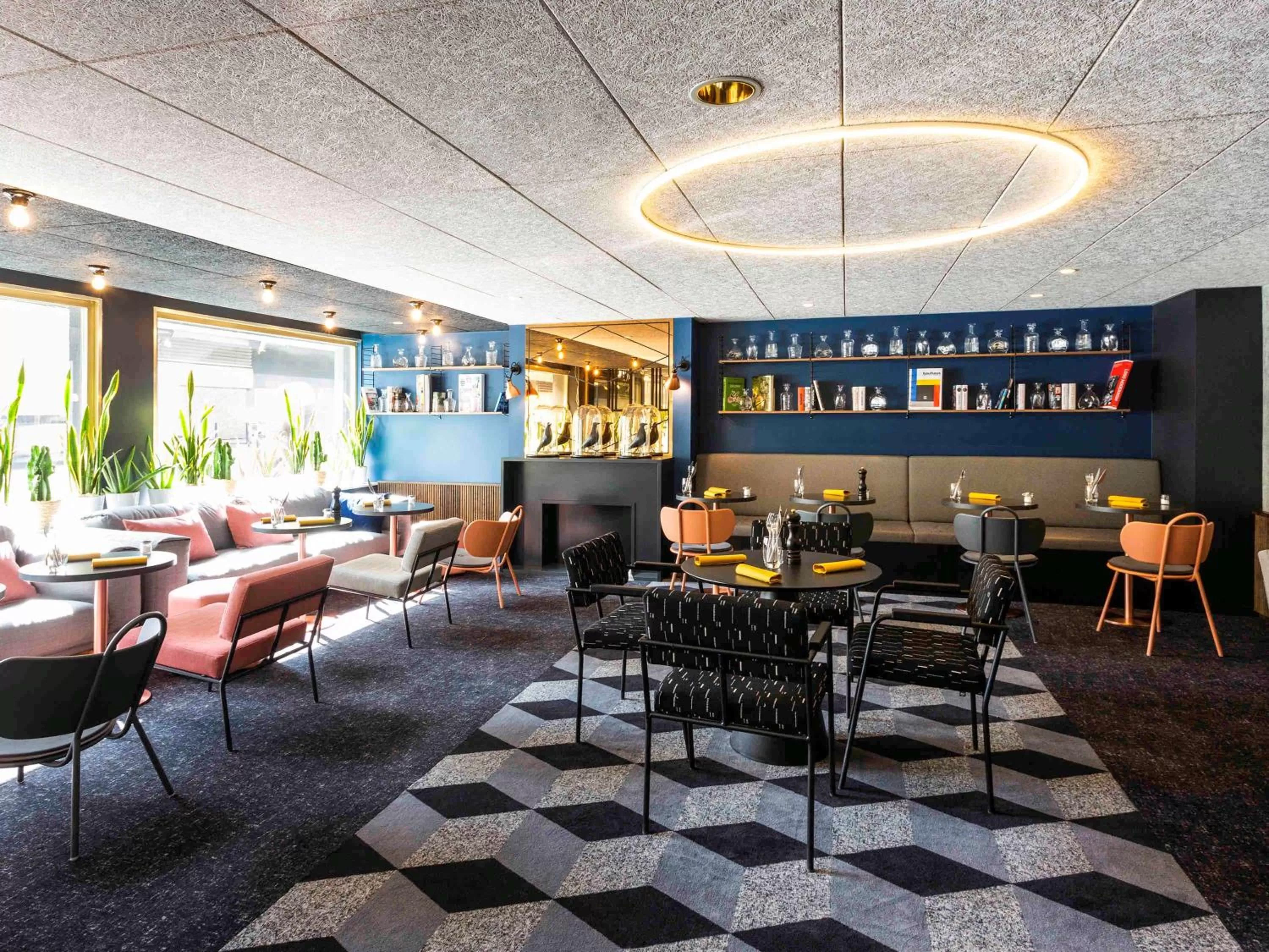 Restaurant/places to eat in Mercure Bordeaux Centre Ville