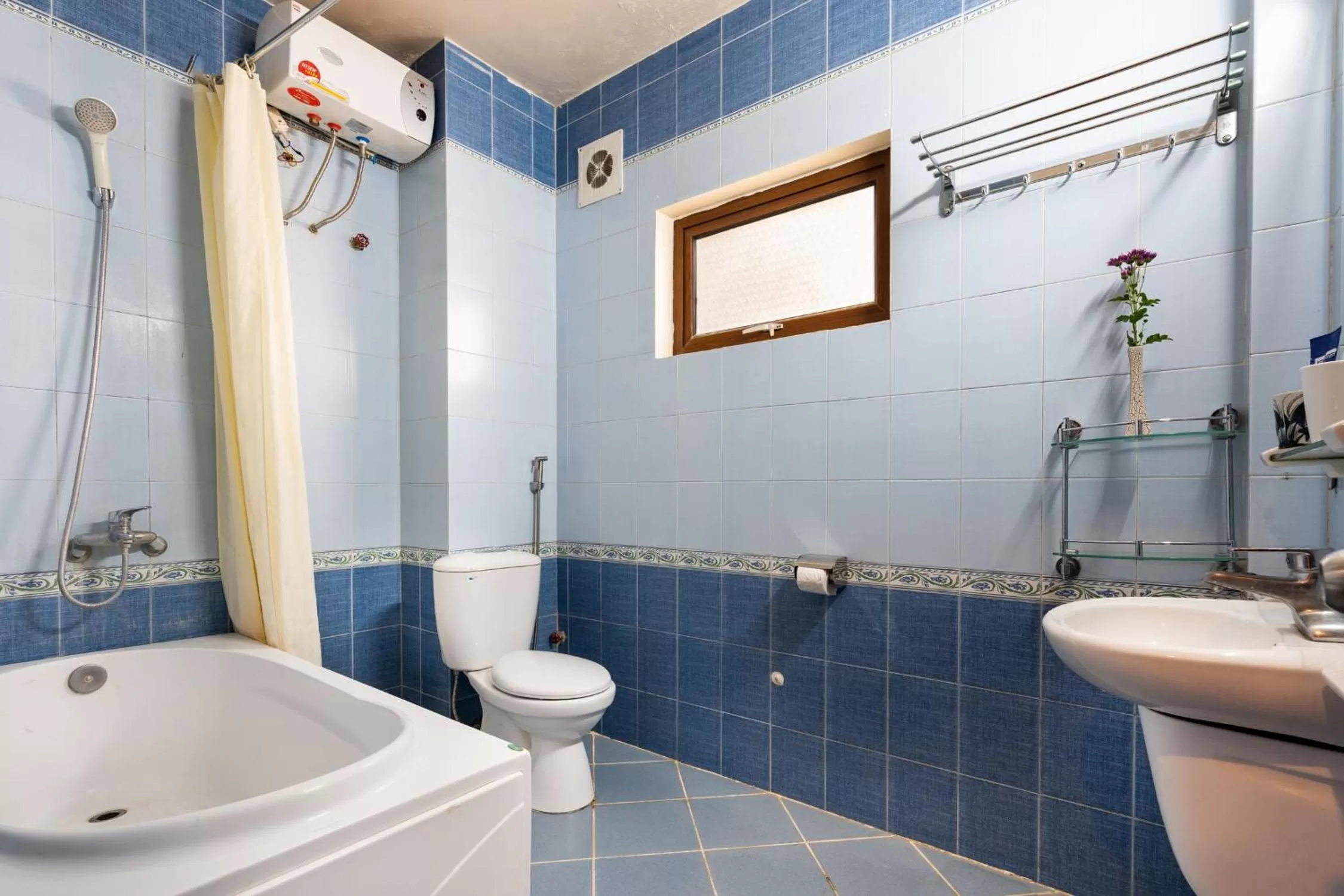 Toilet, Bathroom in Artisan Lakeview Hotel