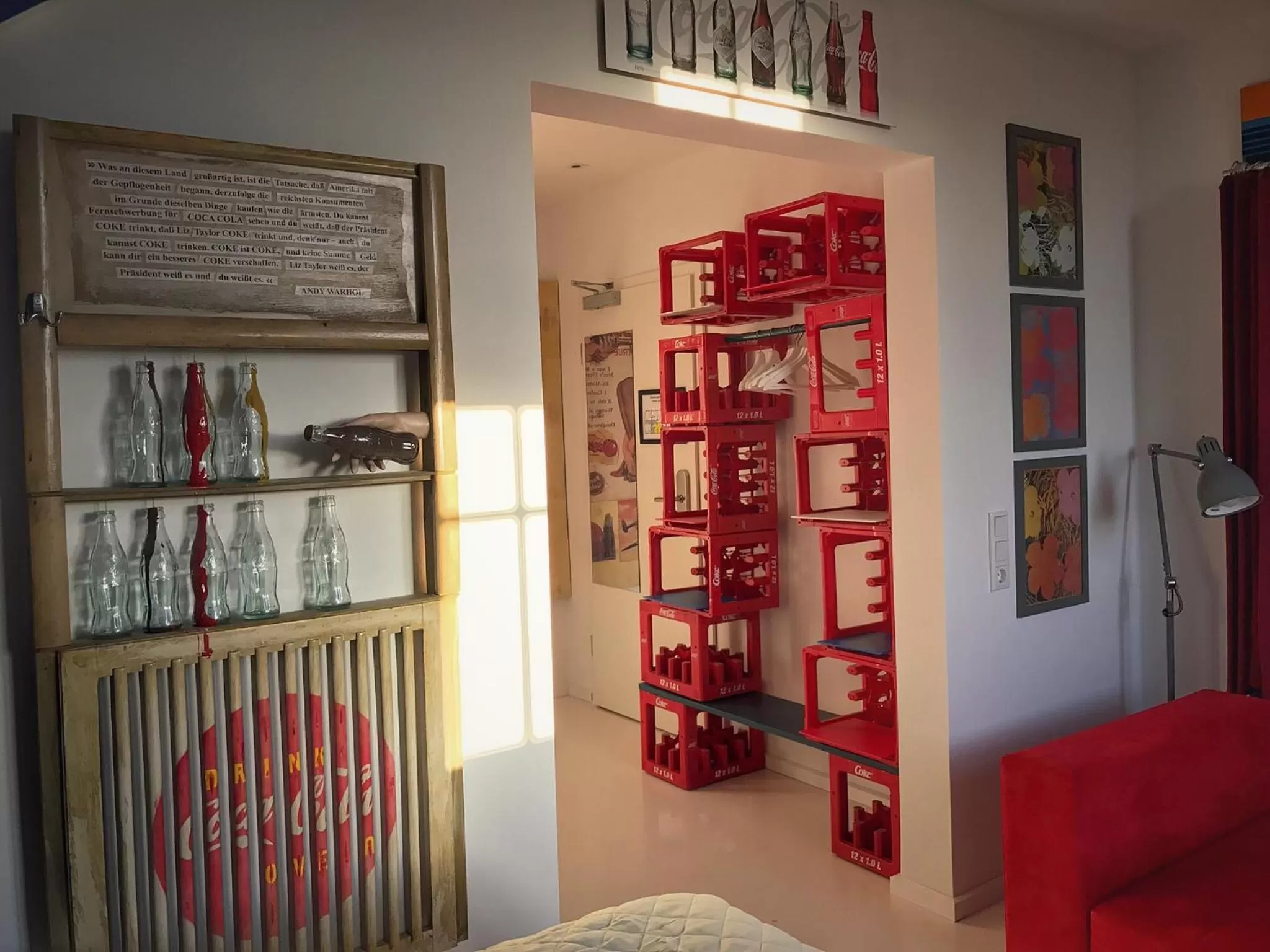 Photo of the whole room in Road Stop Wuppertal