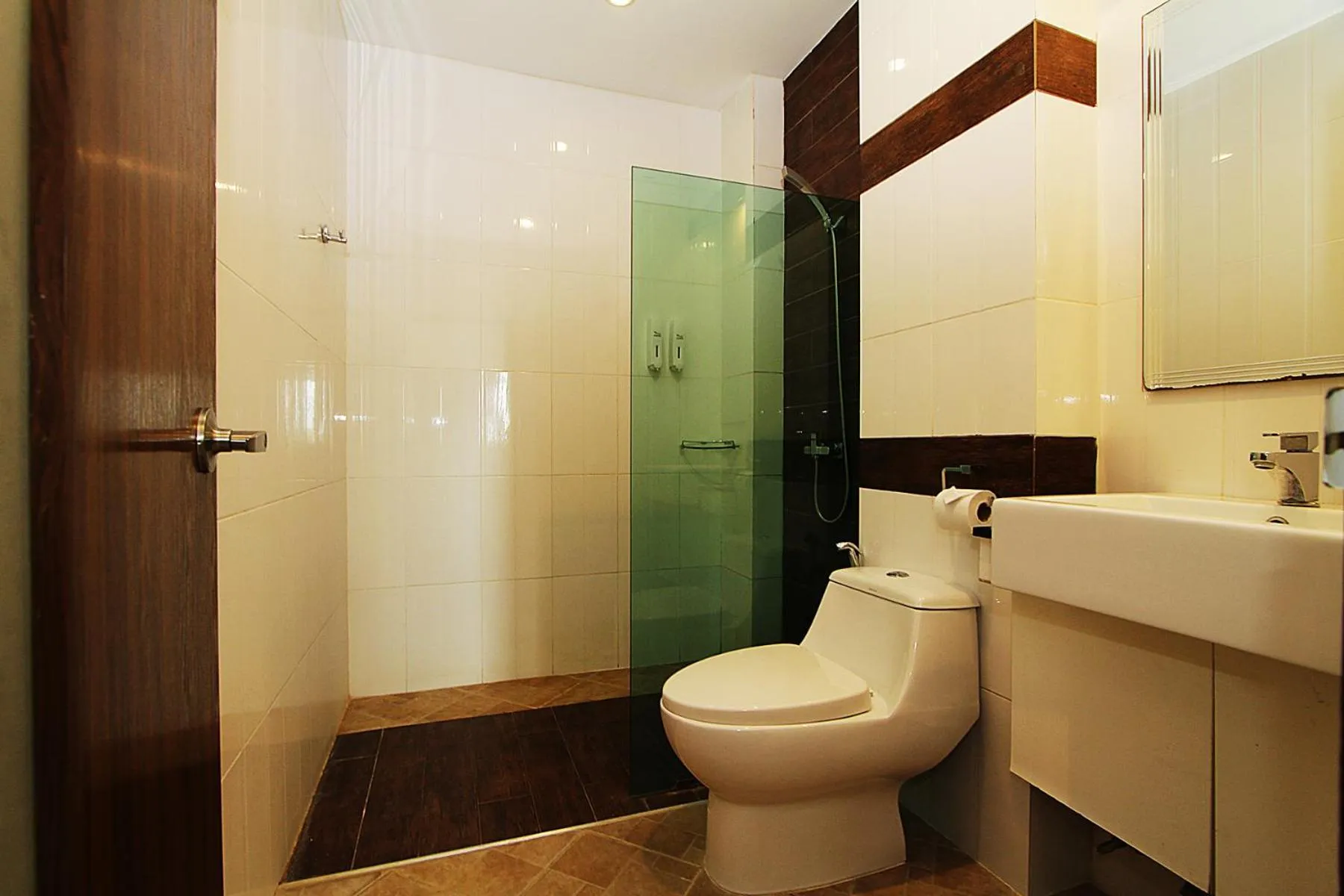 Bathroom in The Contrast i Hotel