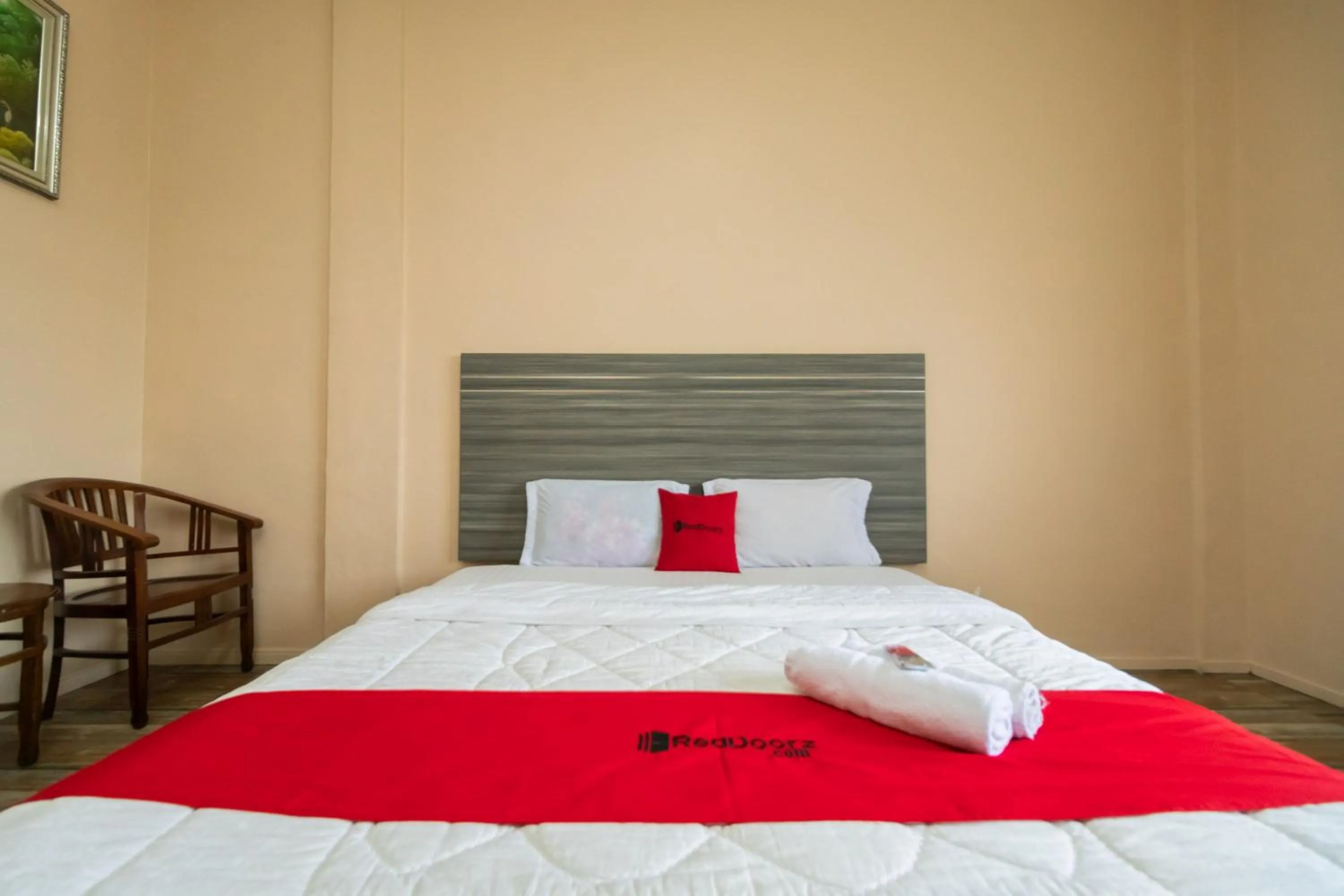 Double Room in RedDoorz @ Pematangsiantar