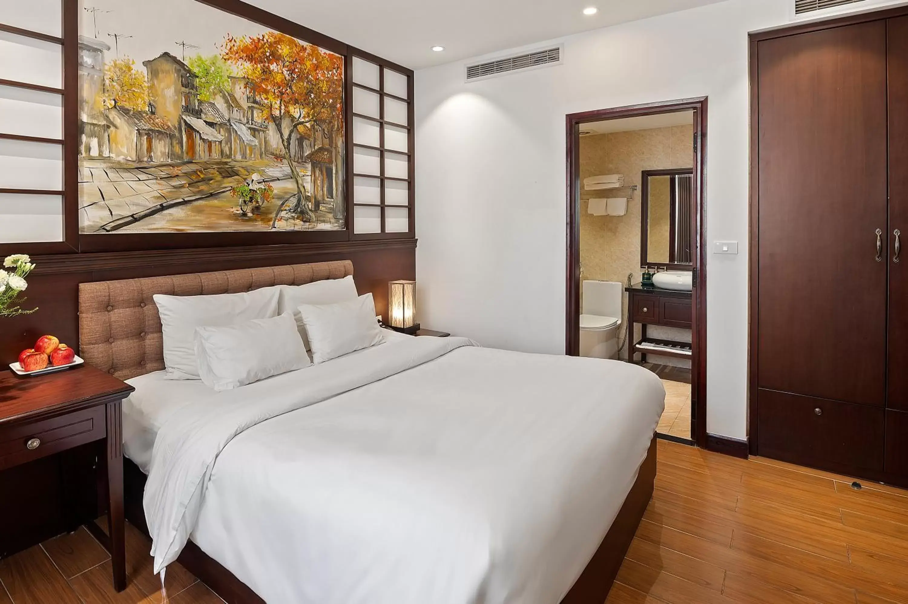 Superior Double Room in 22Land Residence Hotel & Spa Ha Noi Superior Double Room in 22Land Residence Hotel & Spa Ha Noi