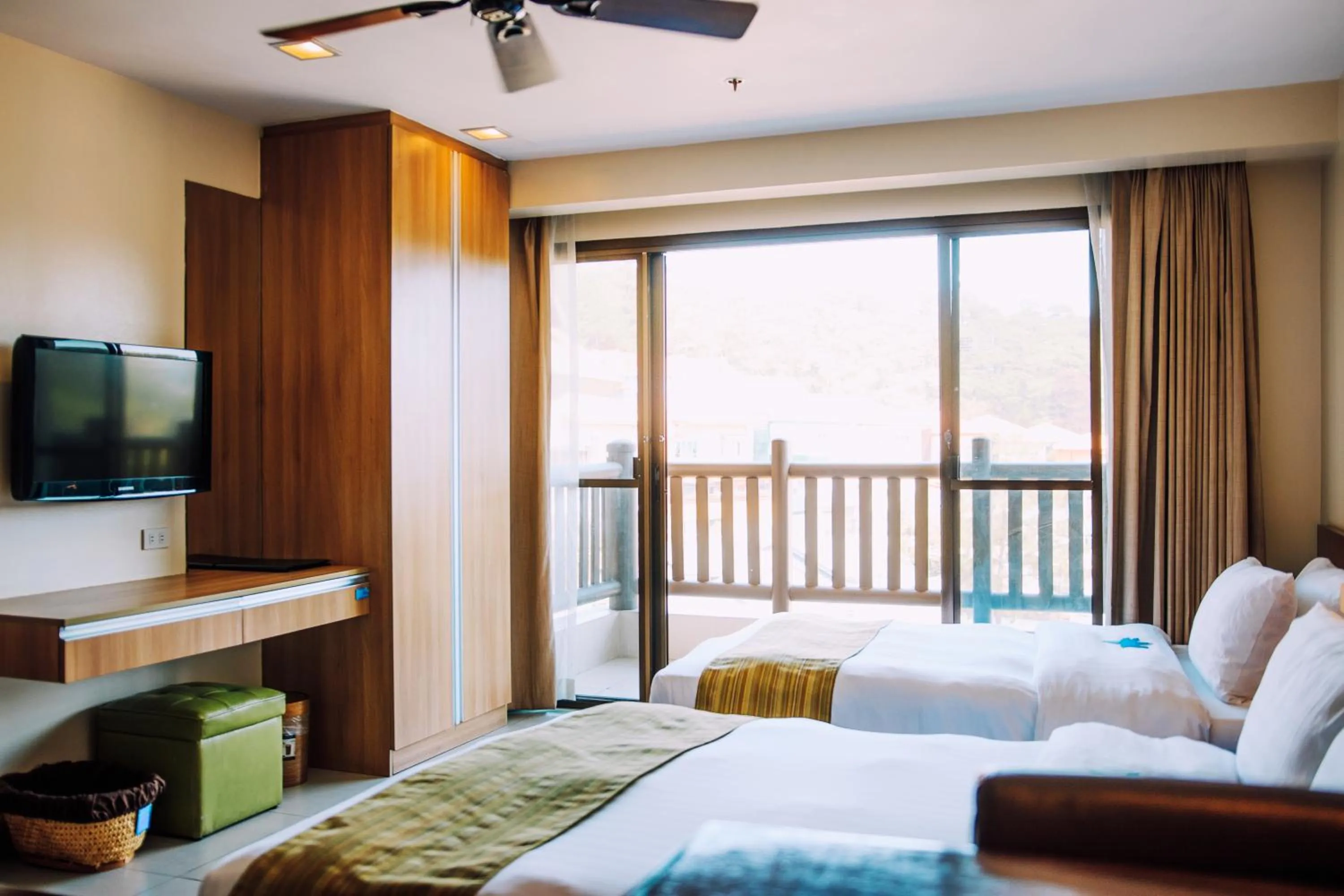 Bedroom, Bed in Azalea Residences Baguio