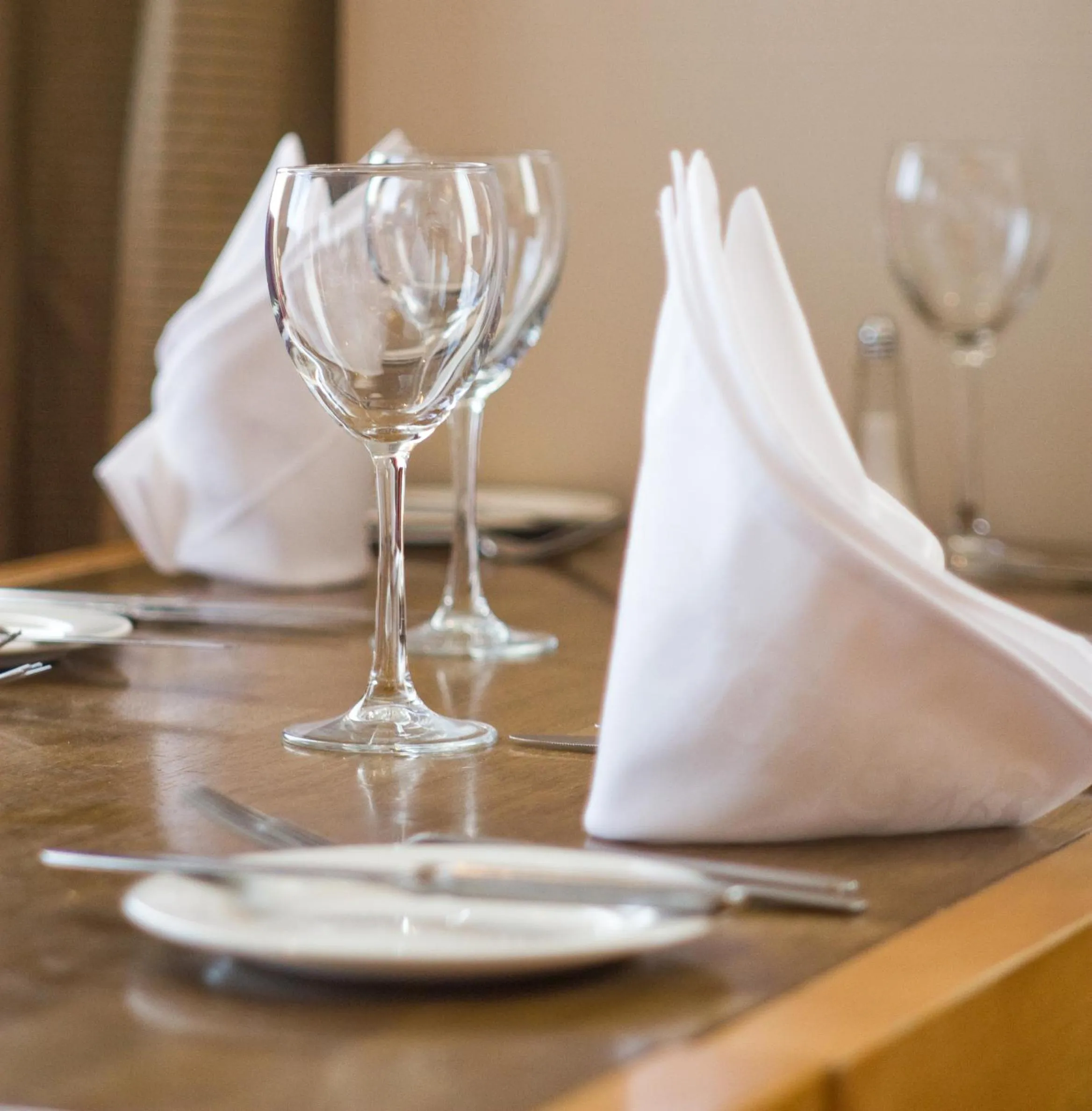 Restaurant/places to eat in City Hotel