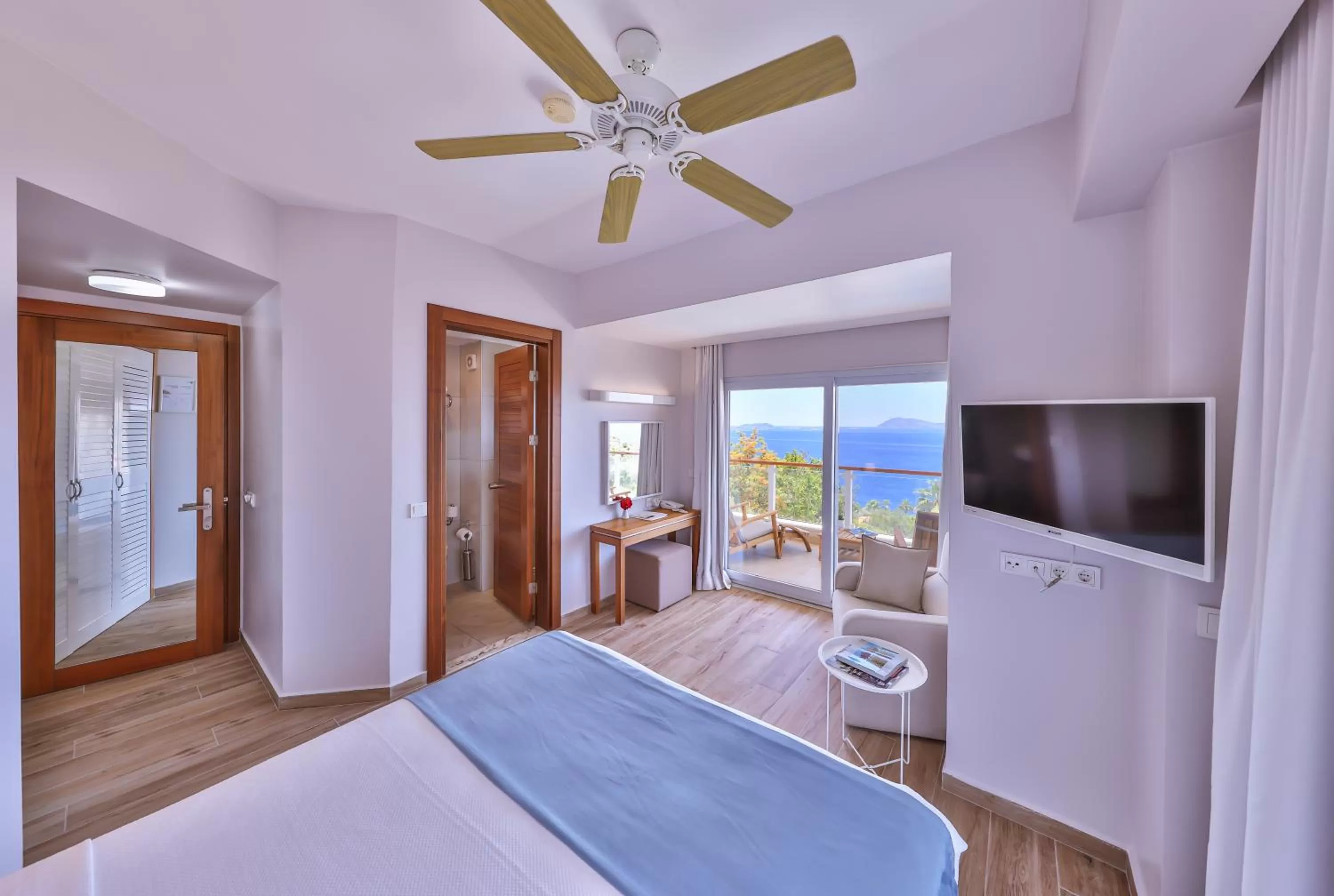 View (from property/room), Bed in Olea Nova Hotel