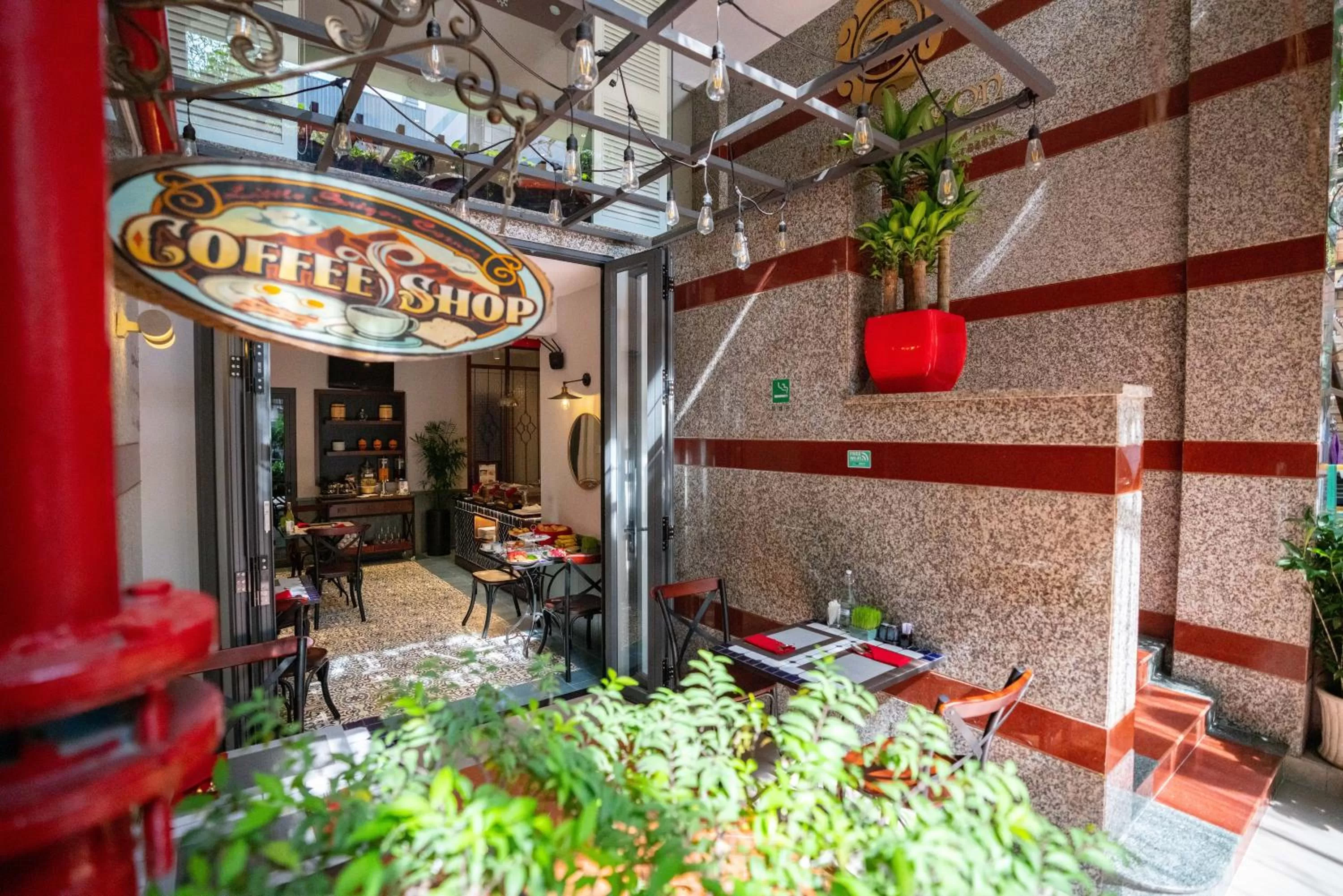 Restaurant/places to eat in Little Saigon Boutique Hotel