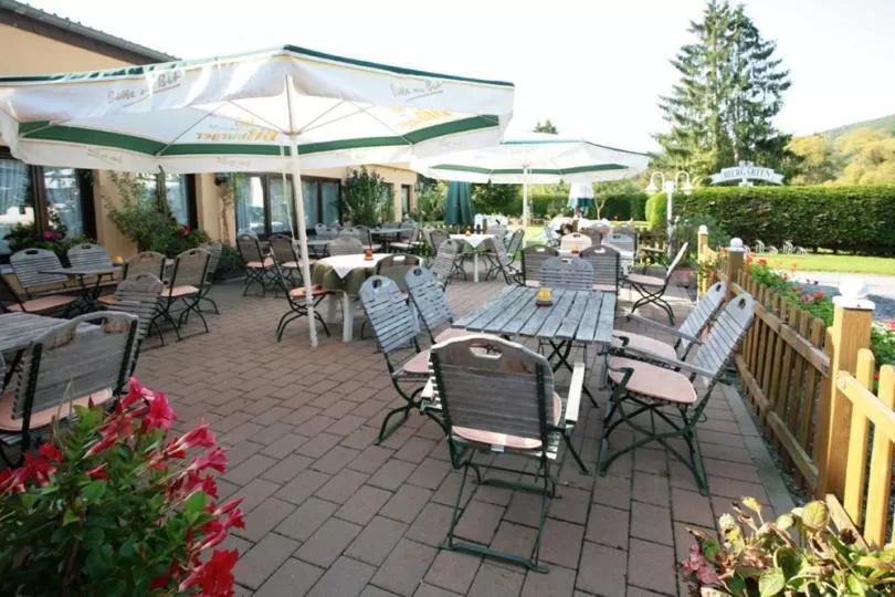 Patio, Restaurant/Places to Eat in Hotel Haus Mühlbach