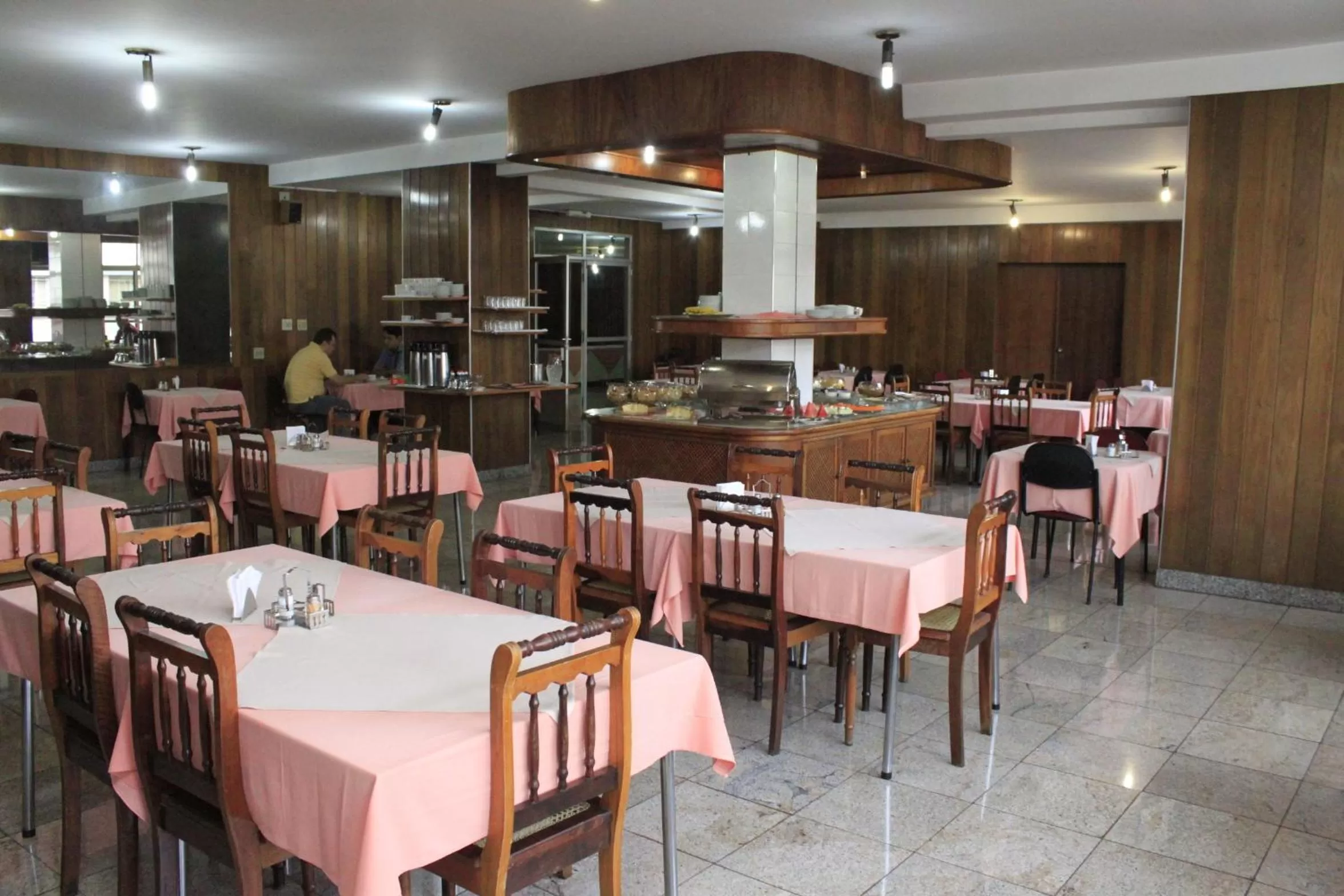 Restaurant/Places to Eat in Fenícia Palace Hotel