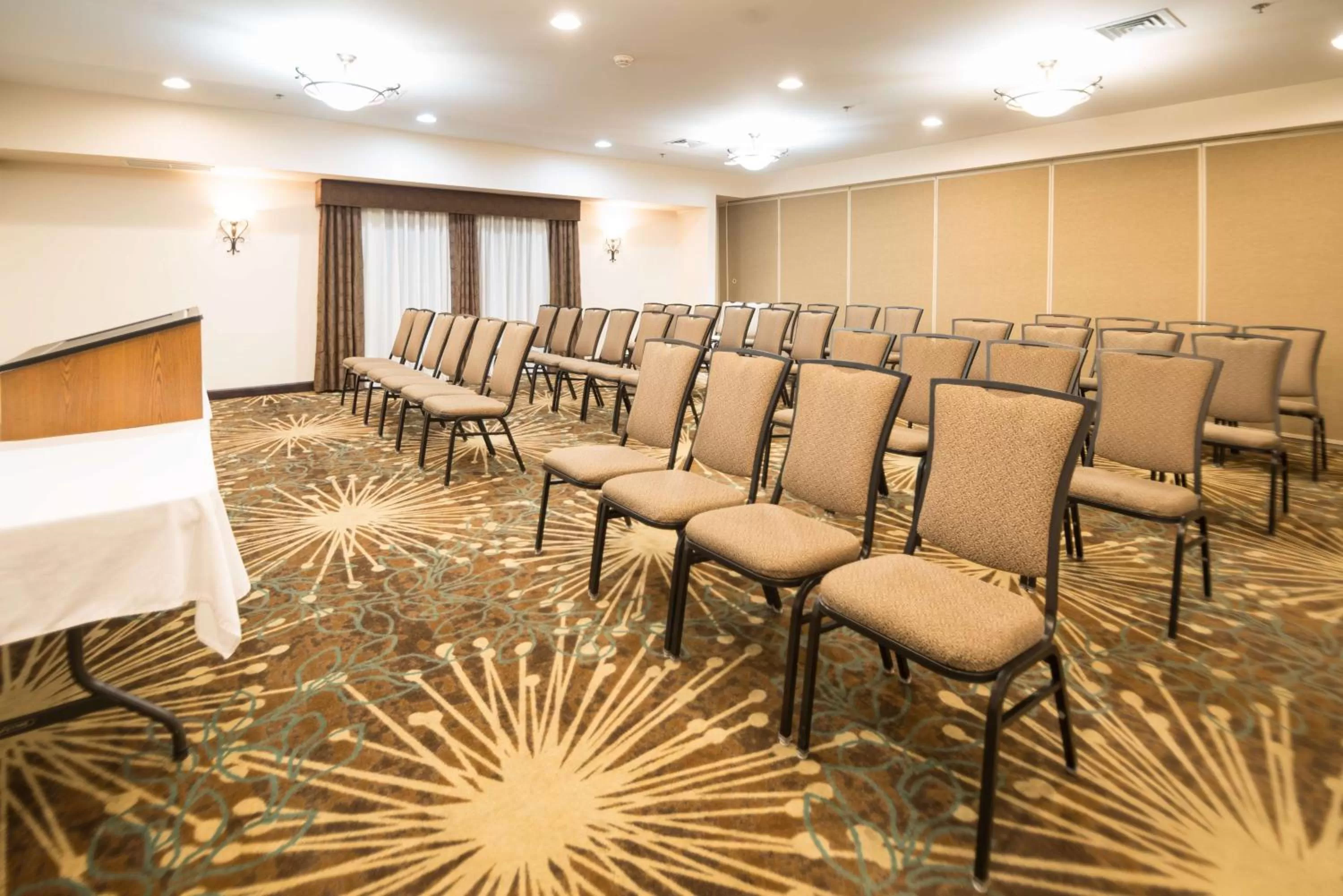 Meeting/conference room in Hampton Inn Tiffin