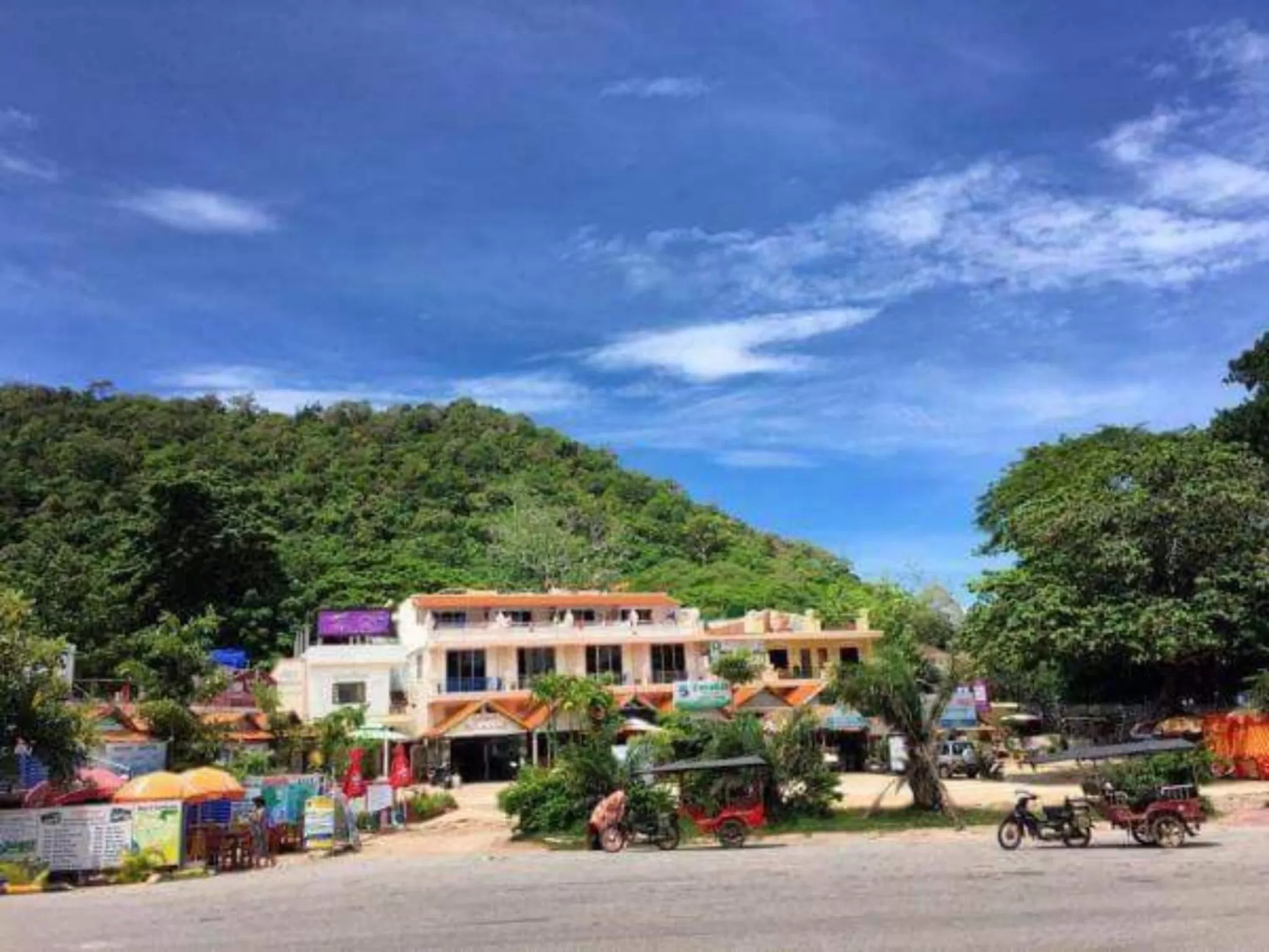 Facade/entrance, Property Building in Hotel de la Plage