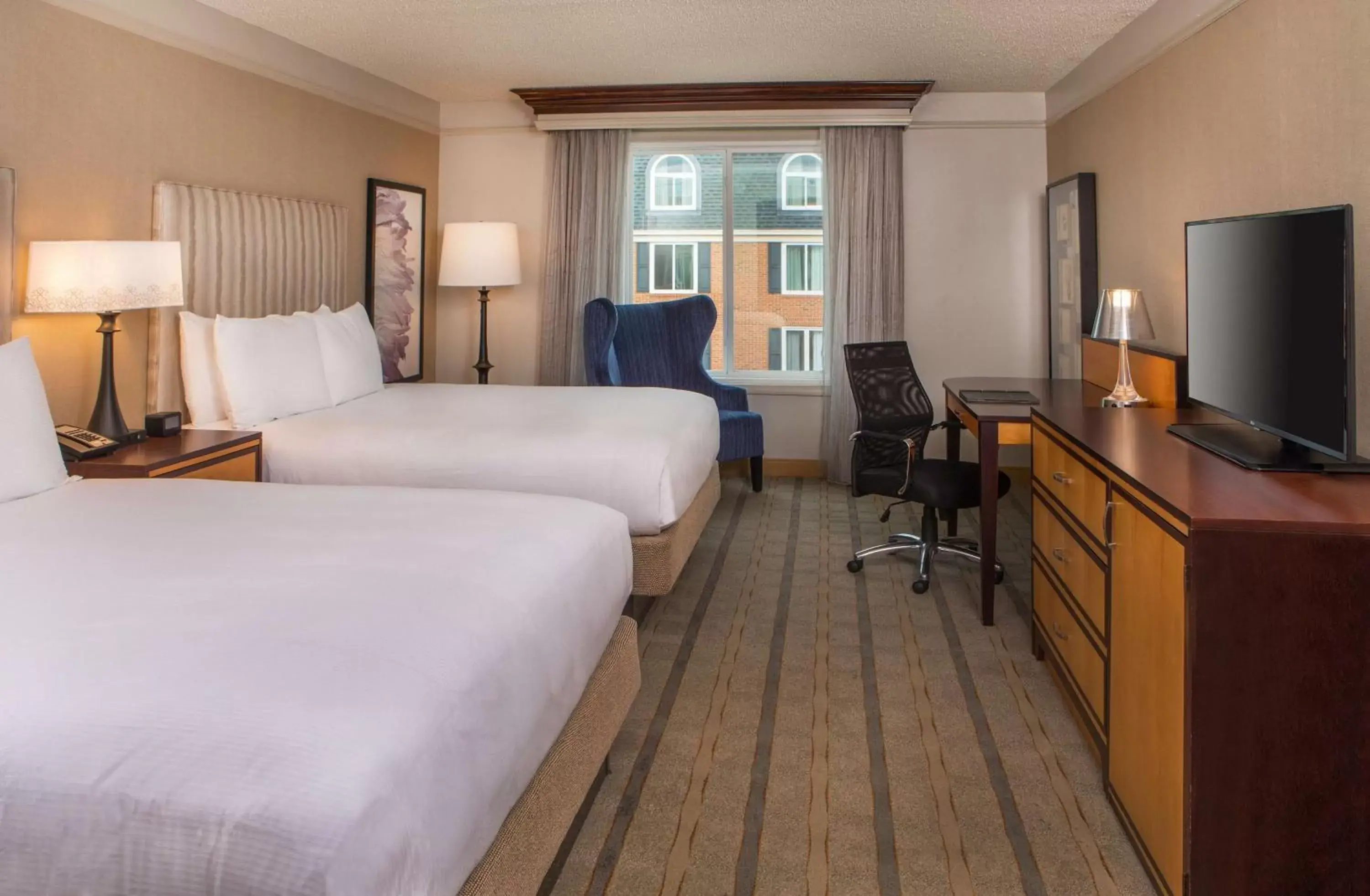 Standard Queen Room in Hilton Wilmington/Christiana Standard Queen Room in Hilton Wilmington/Christiana