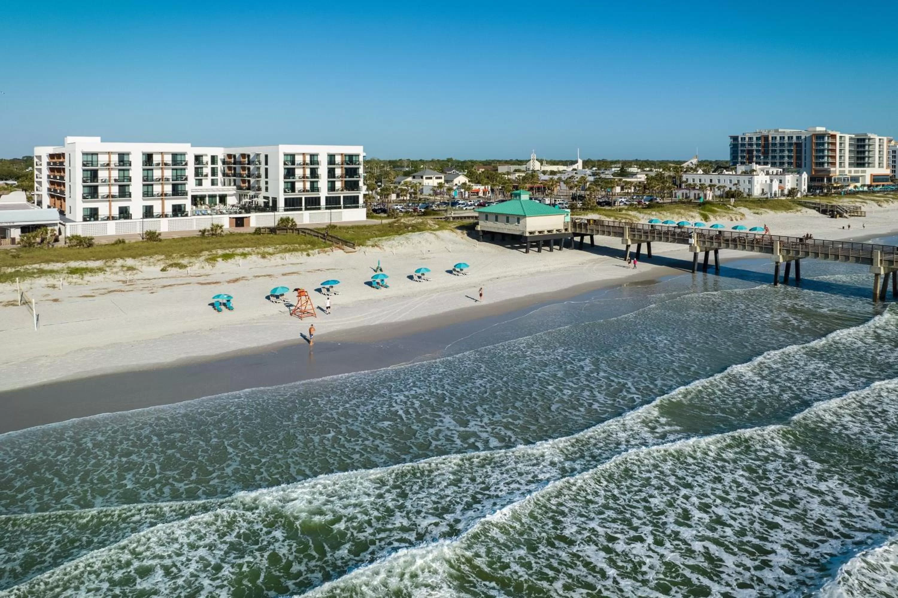 Property building in SpringHill Suites by Marriott Jacksonville Beach Oceanfront