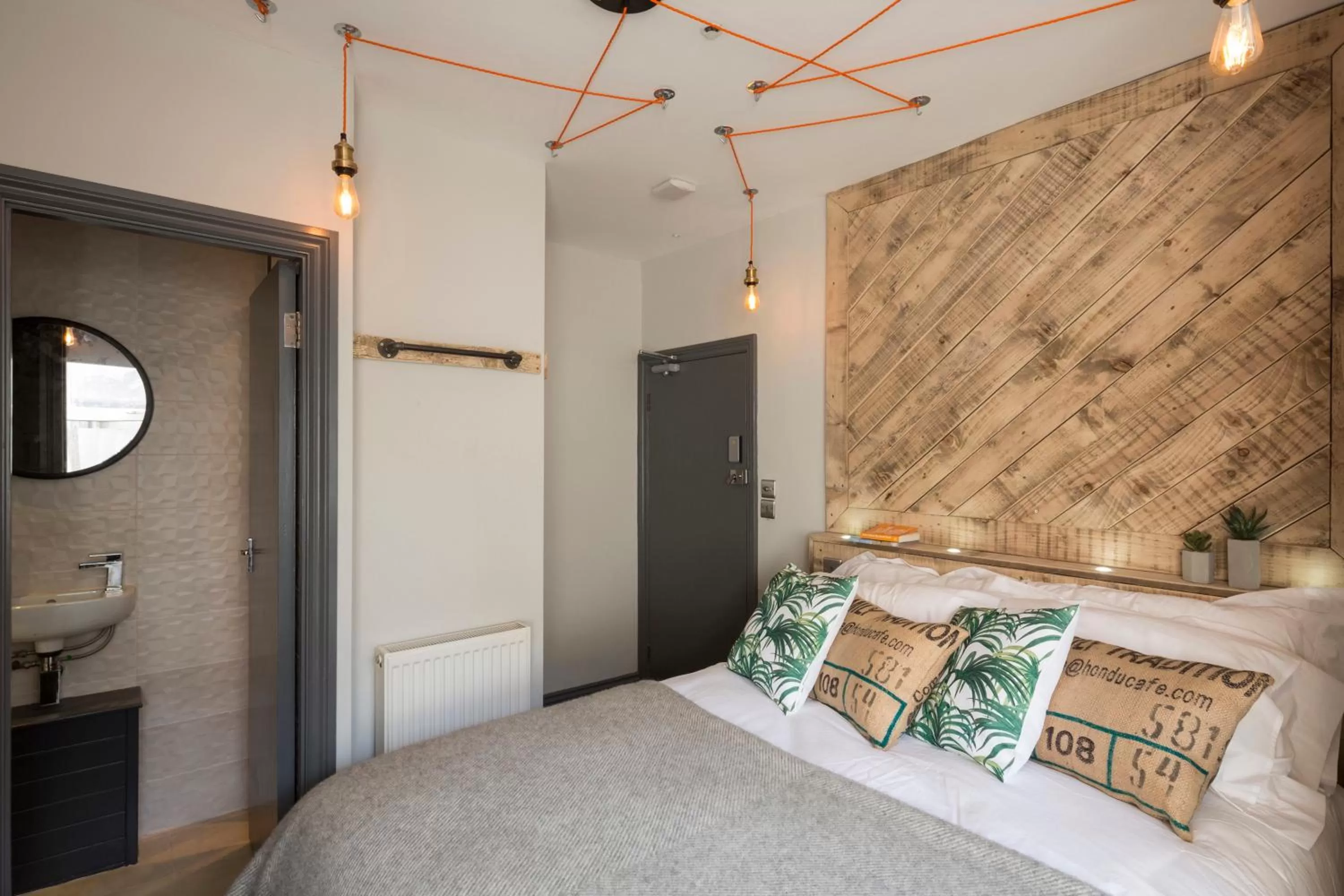 Bed in One Broad Street