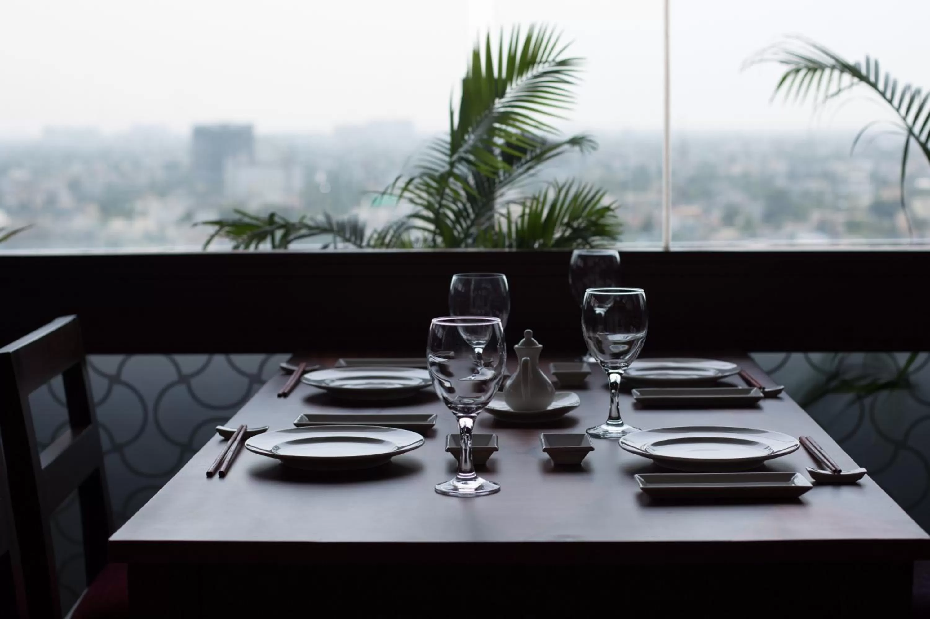 Restaurant/places to eat in The Accord Metropolitan