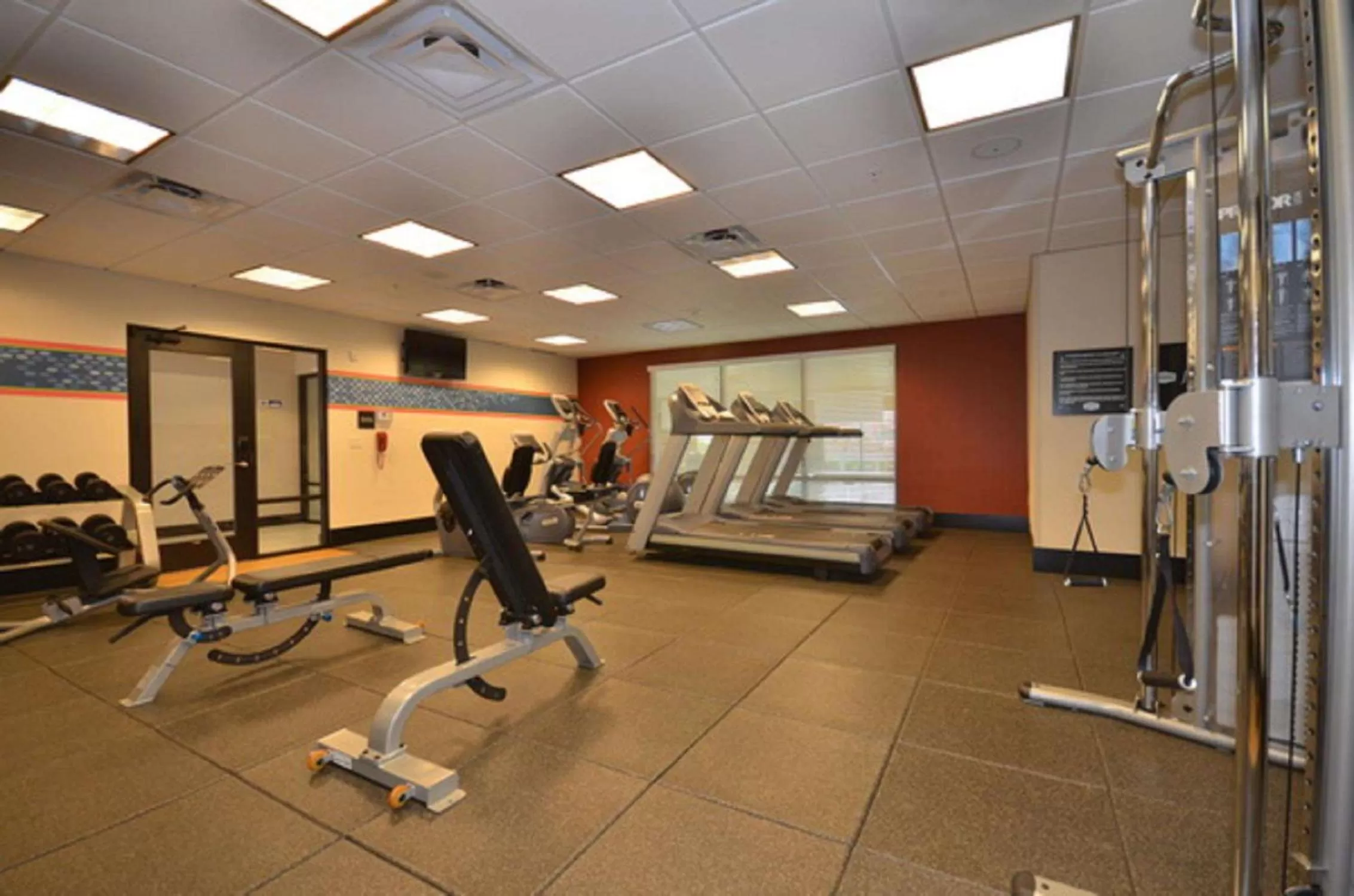 Fitness centre/facilities in Hampton Inn and Suites Tulsa/Catoosa